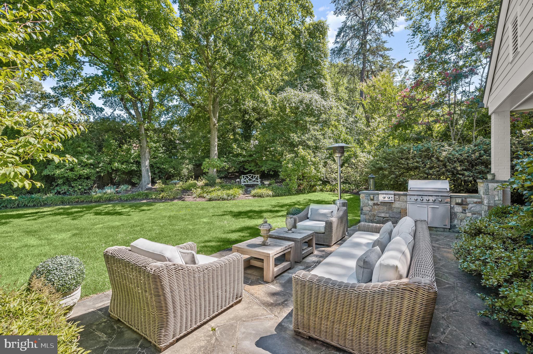 BURNING TREE - Residential