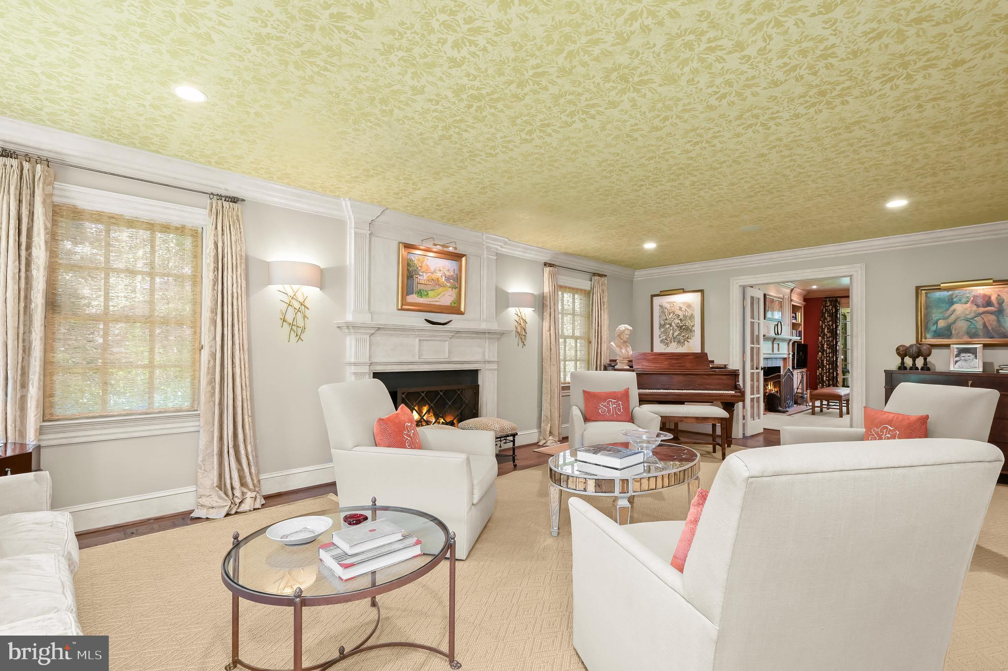 BURNING TREE - Residential