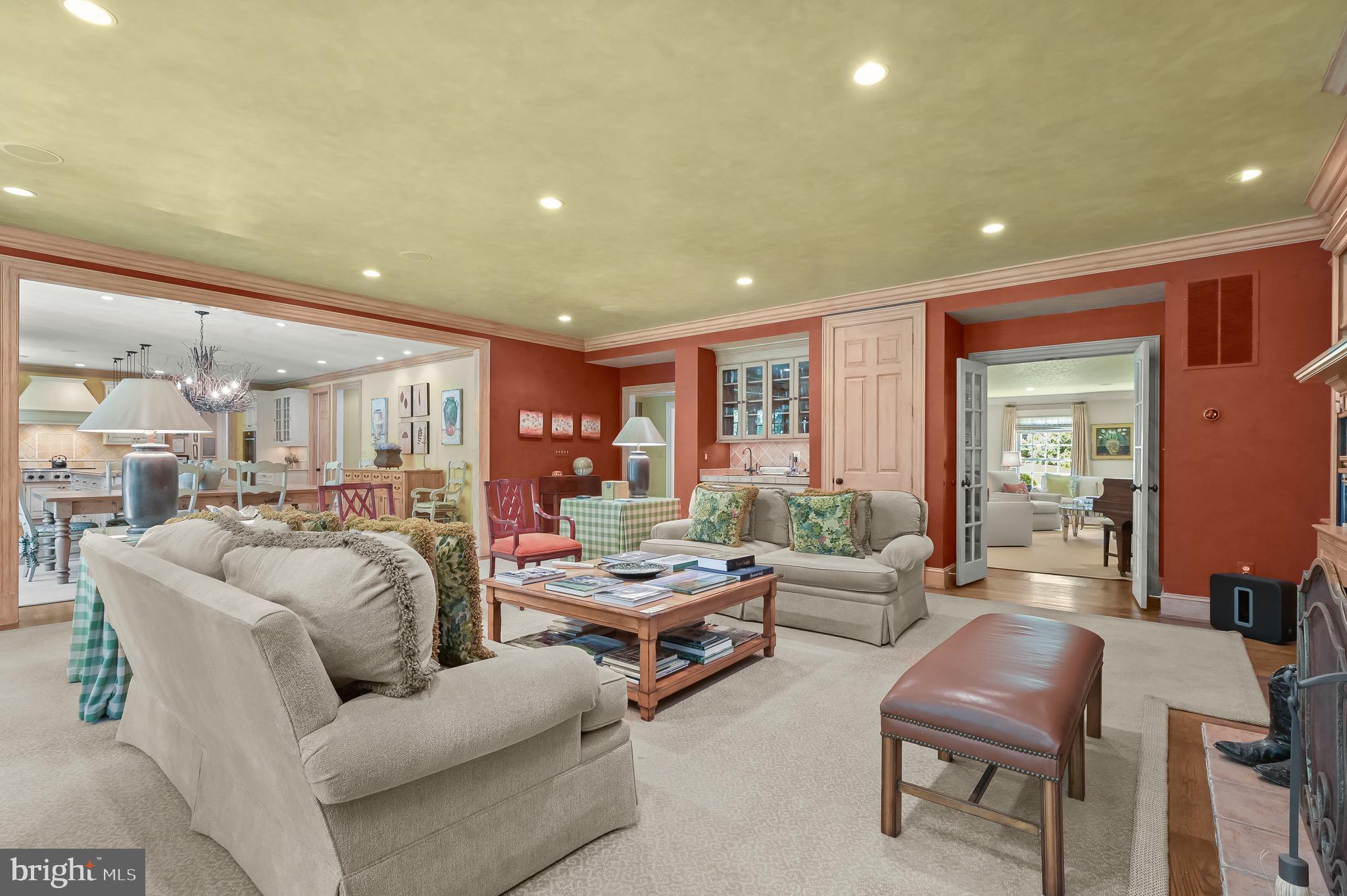 BURNING TREE - Residential