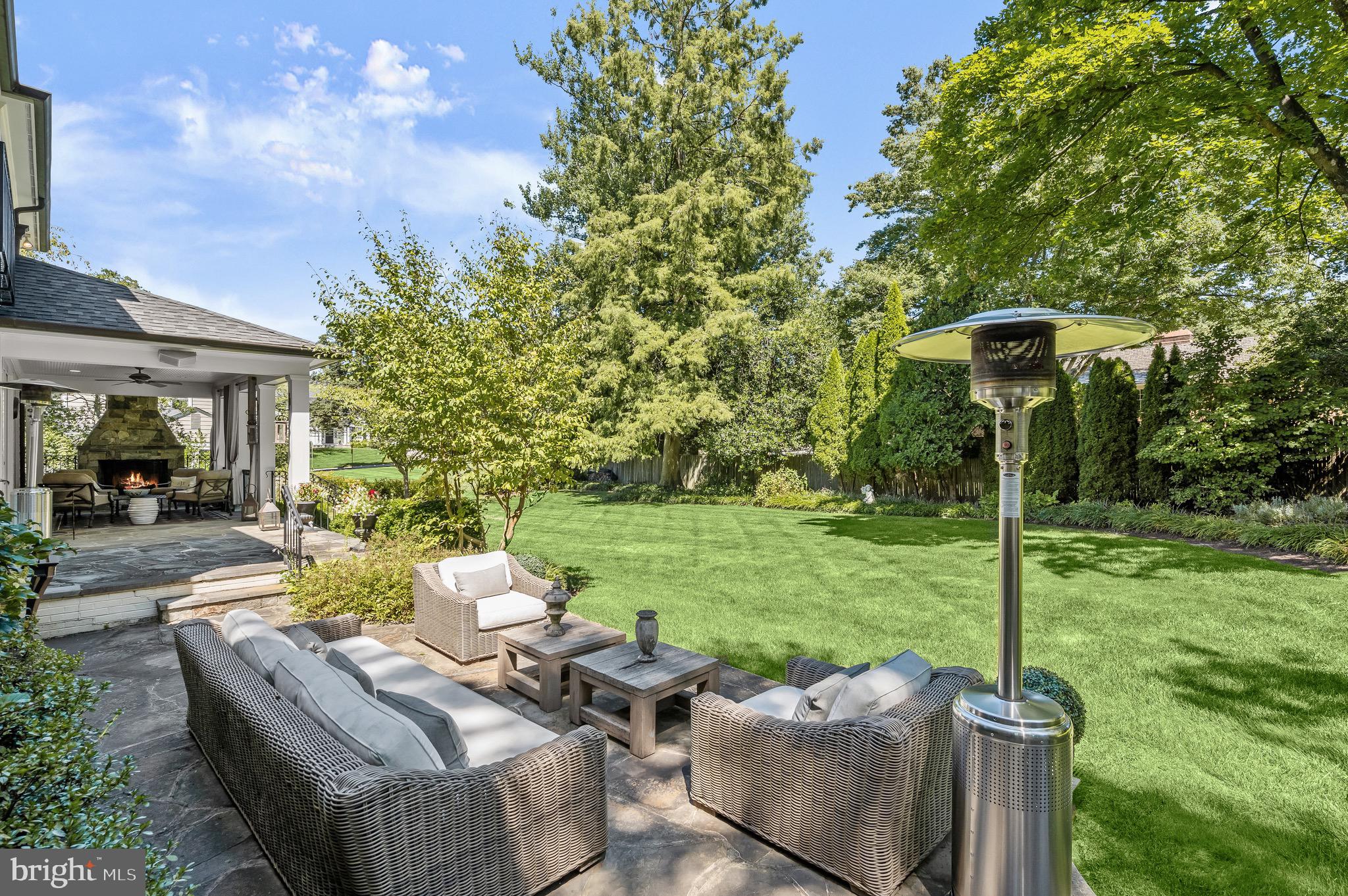 BURNING TREE - Residential