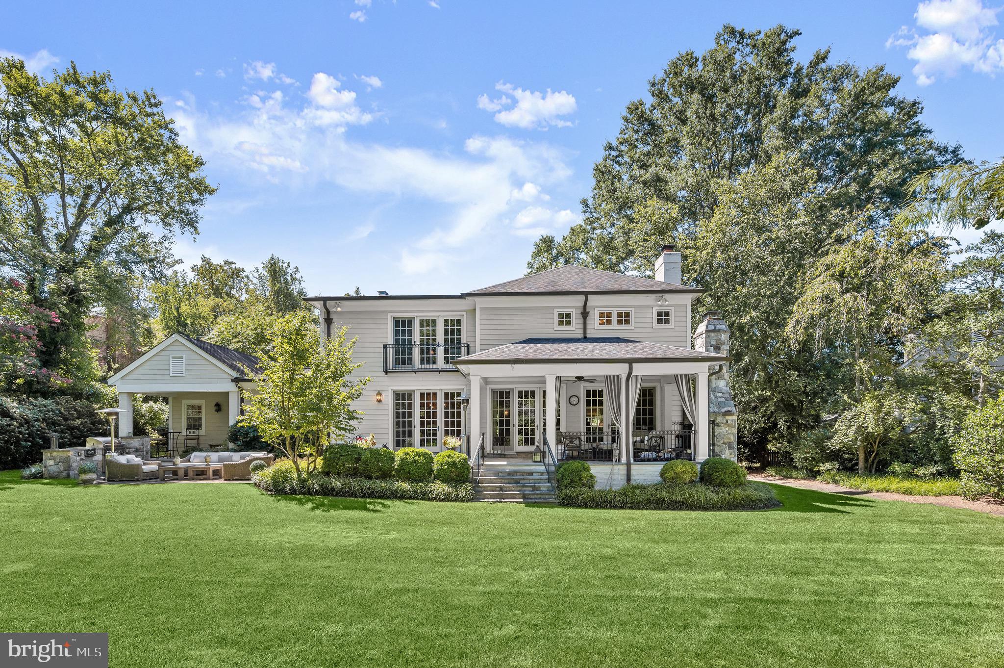 BURNING TREE - Residential