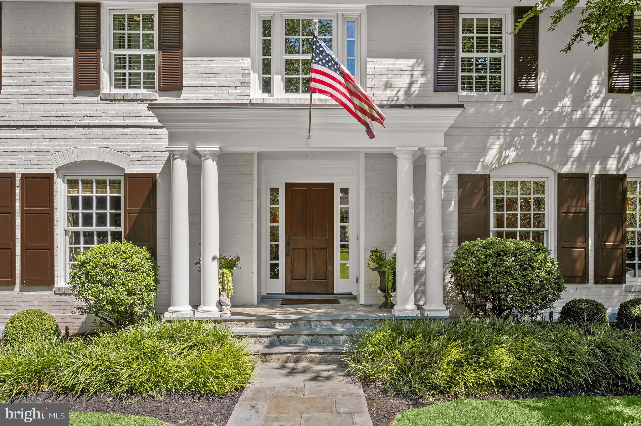 BURNING TREE - Residential