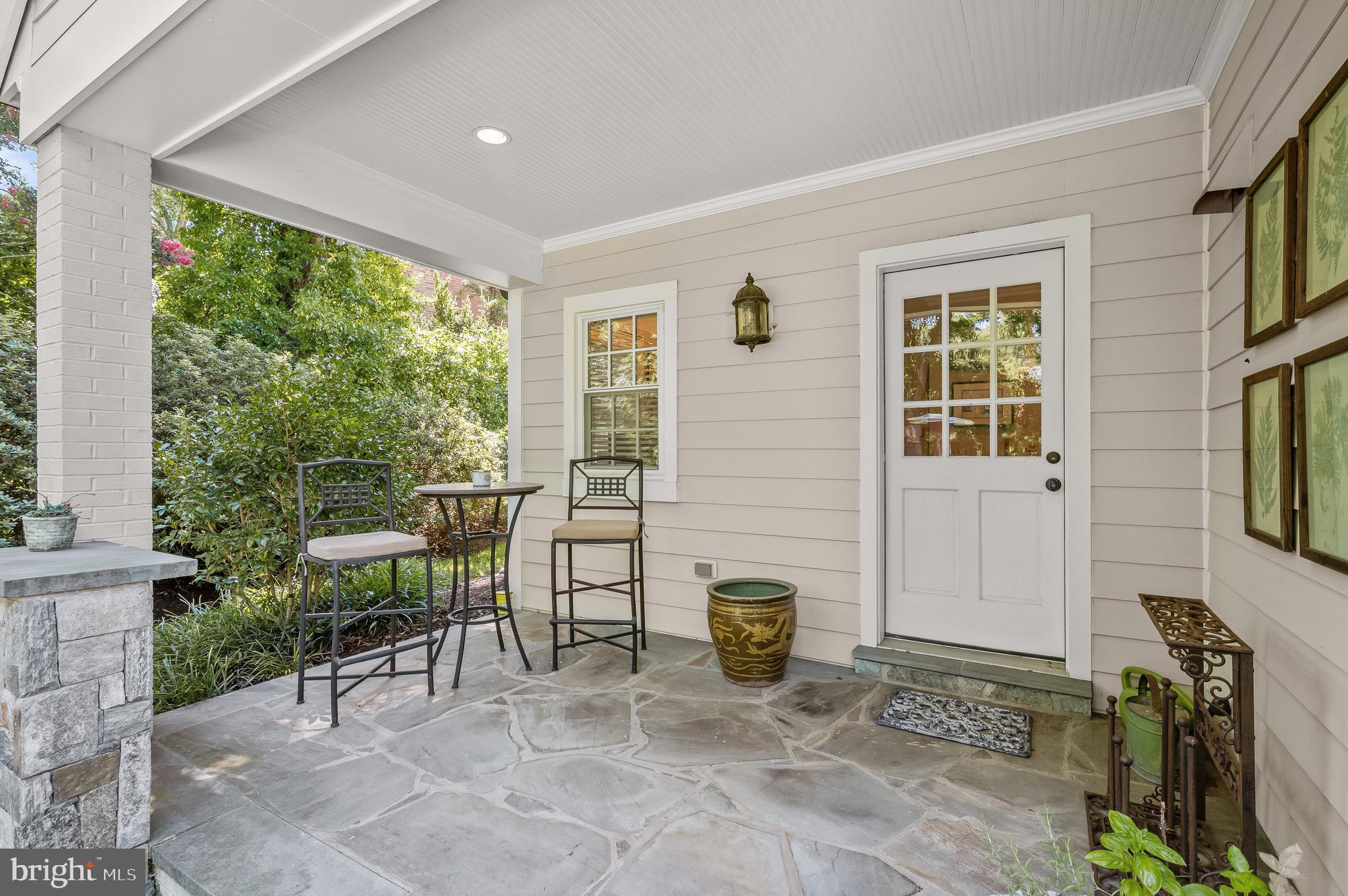 BURNING TREE - Residential