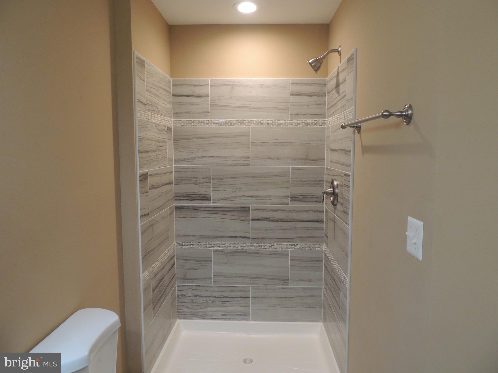 EAST MONUMENT HISTORIC DISTRICT - Residential Lease