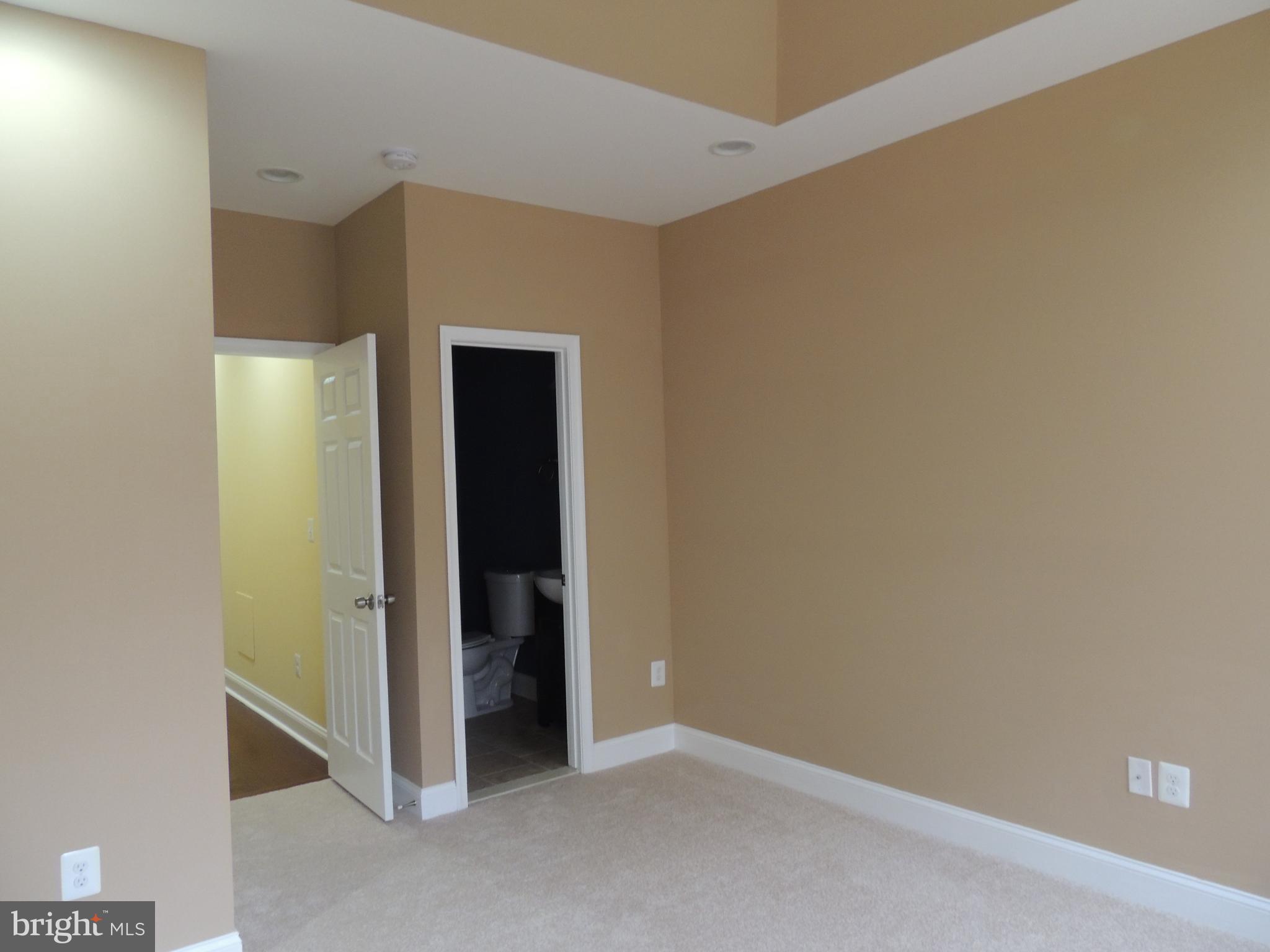 EAST MONUMENT HISTORIC DISTRICT - Residential Lease