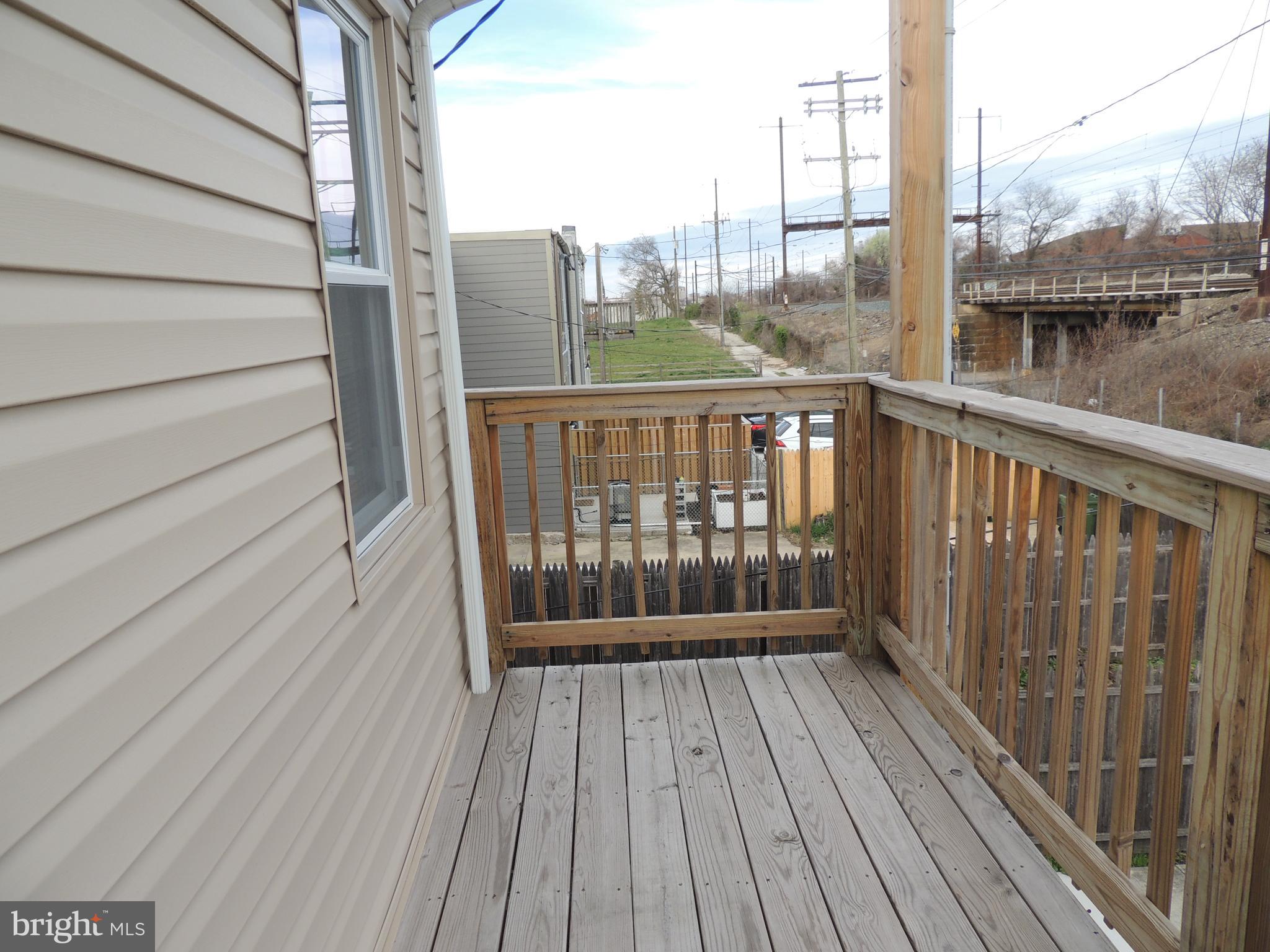 EAST MONUMENT HISTORIC DISTRICT - Residential Lease