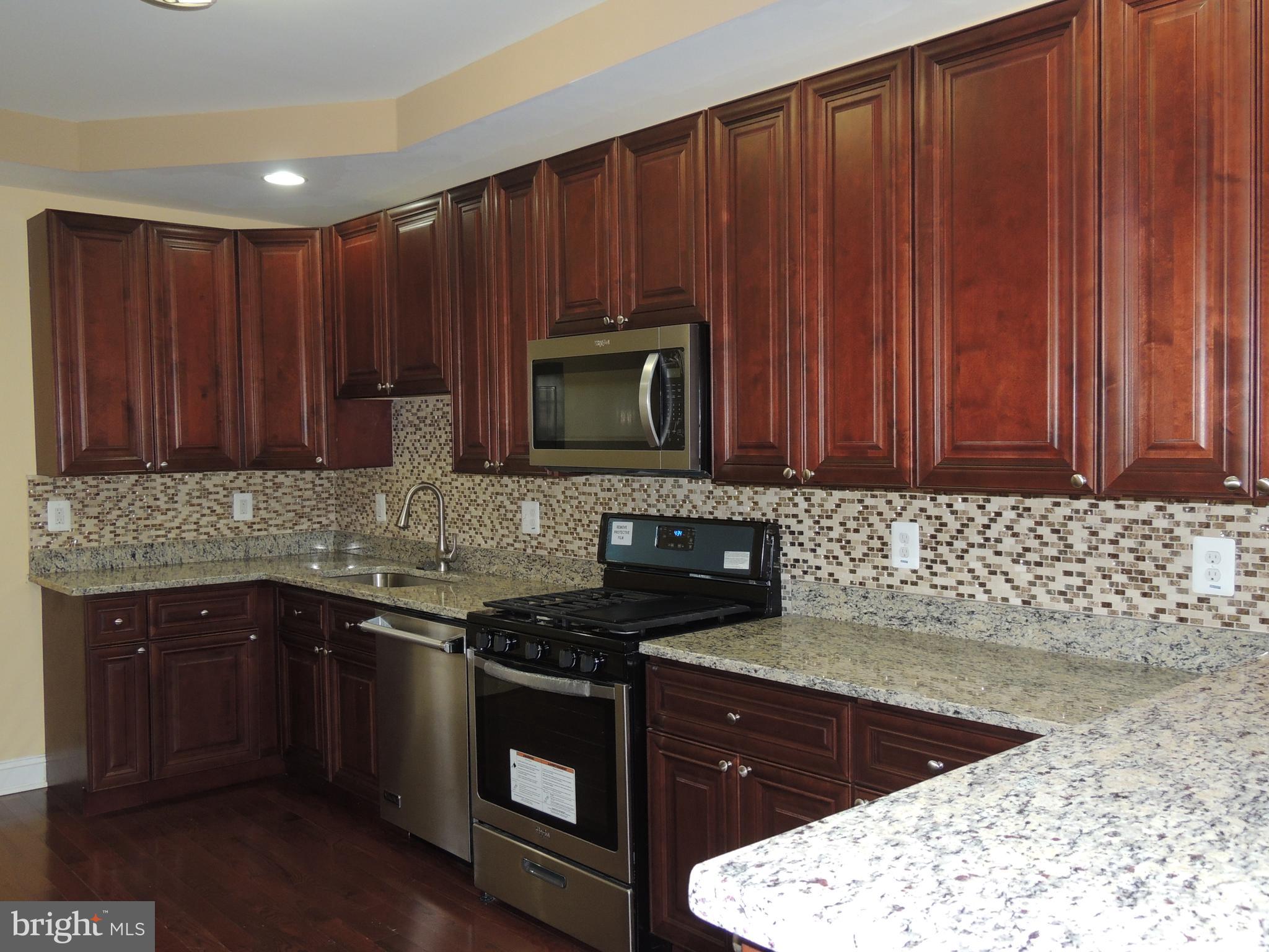 EAST MONUMENT HISTORIC DISTRICT - Residential Lease