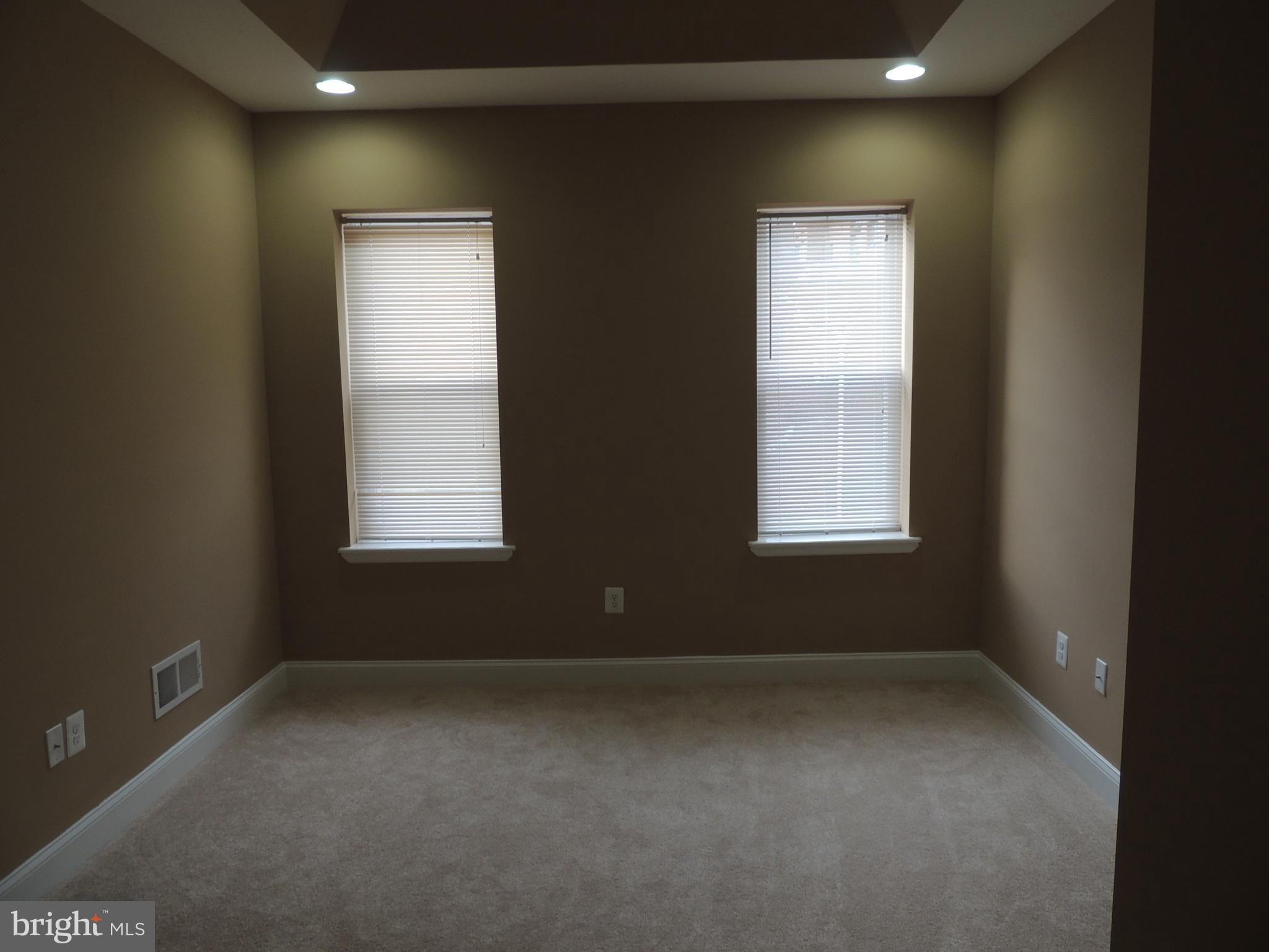 EAST MONUMENT HISTORIC DISTRICT - Residential Lease