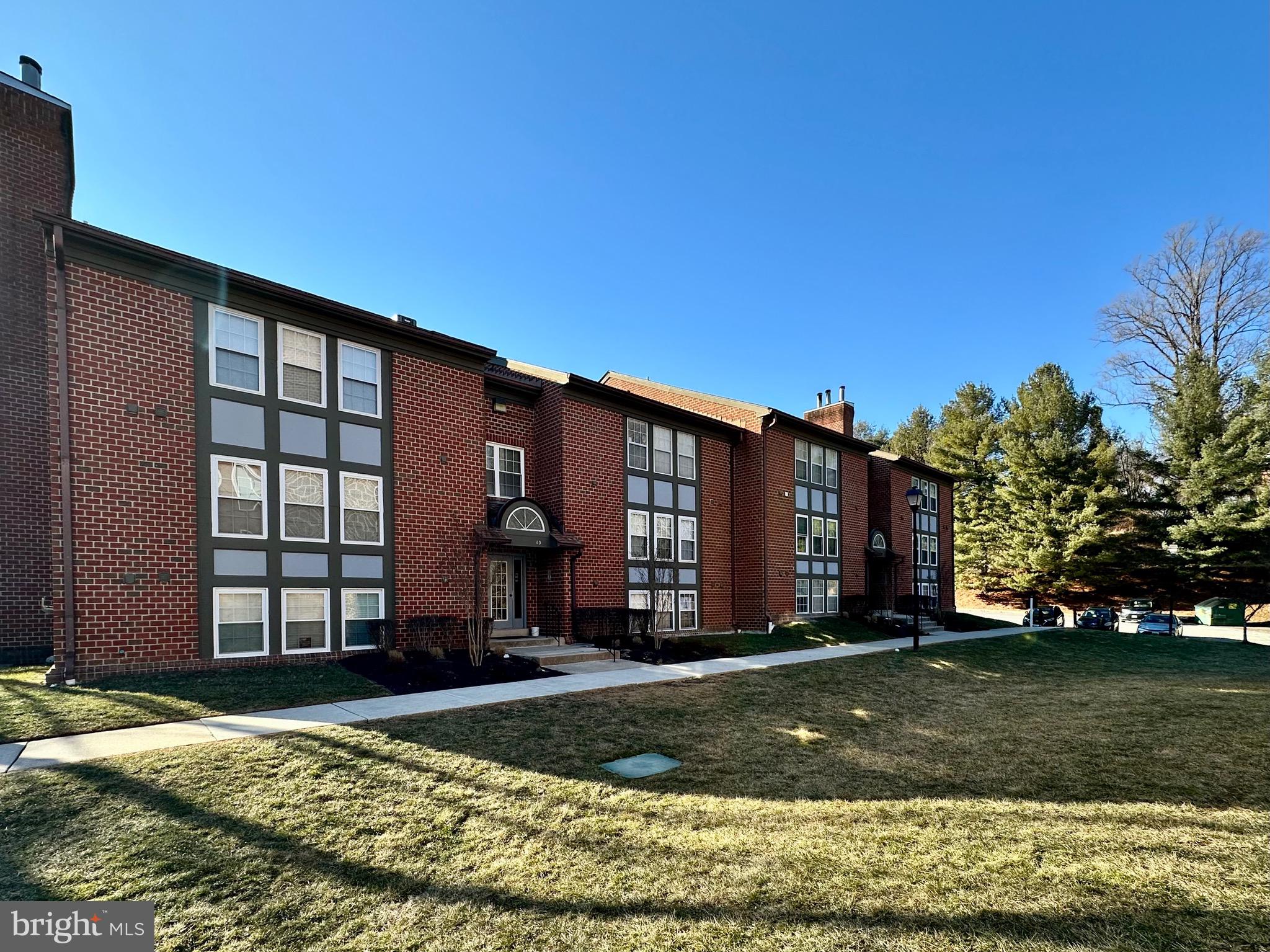 13 PIPE HILL COURT B B