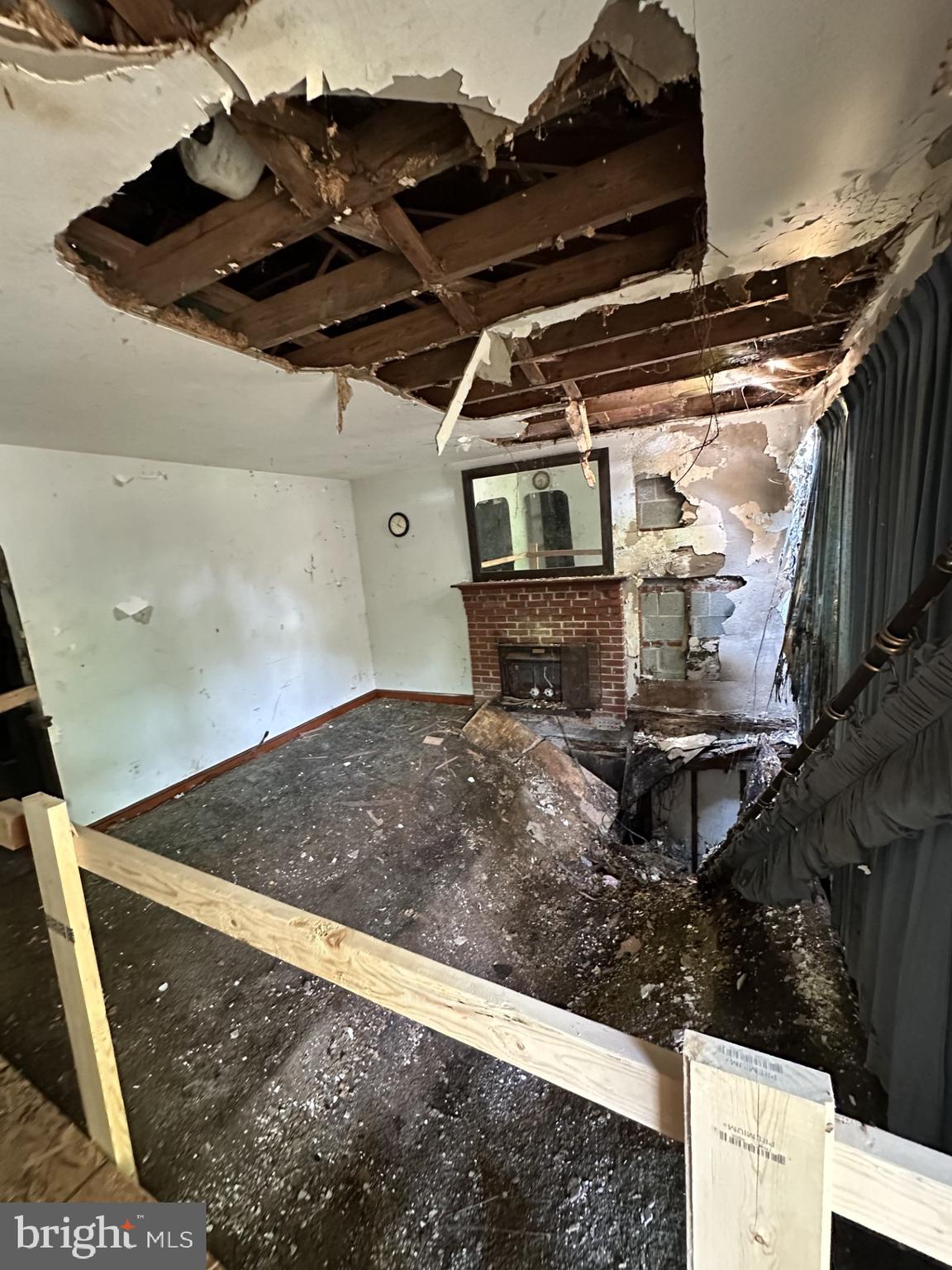 NONE AVAILABLE - Land