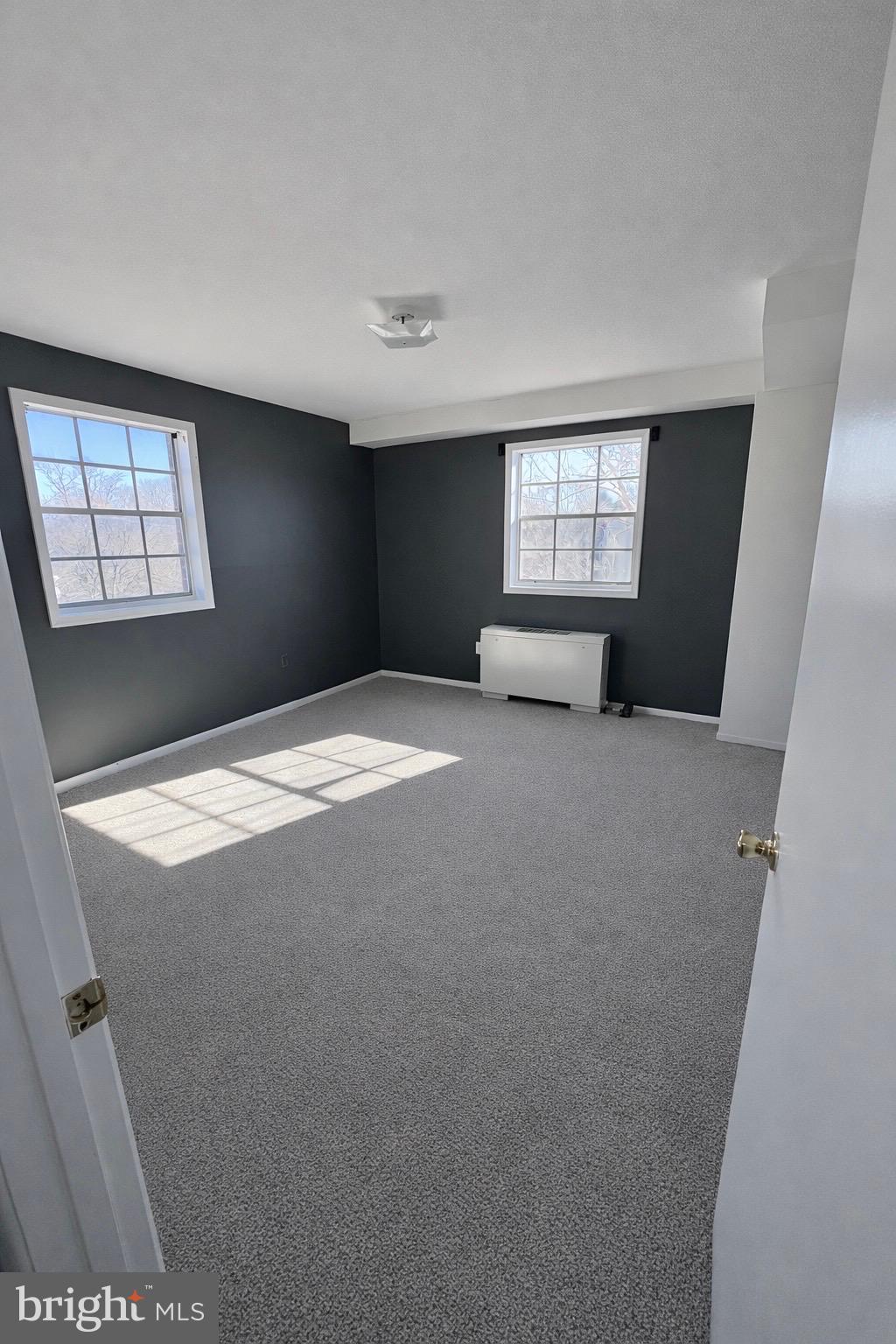 MONTPELIER VILLAGE - Residential