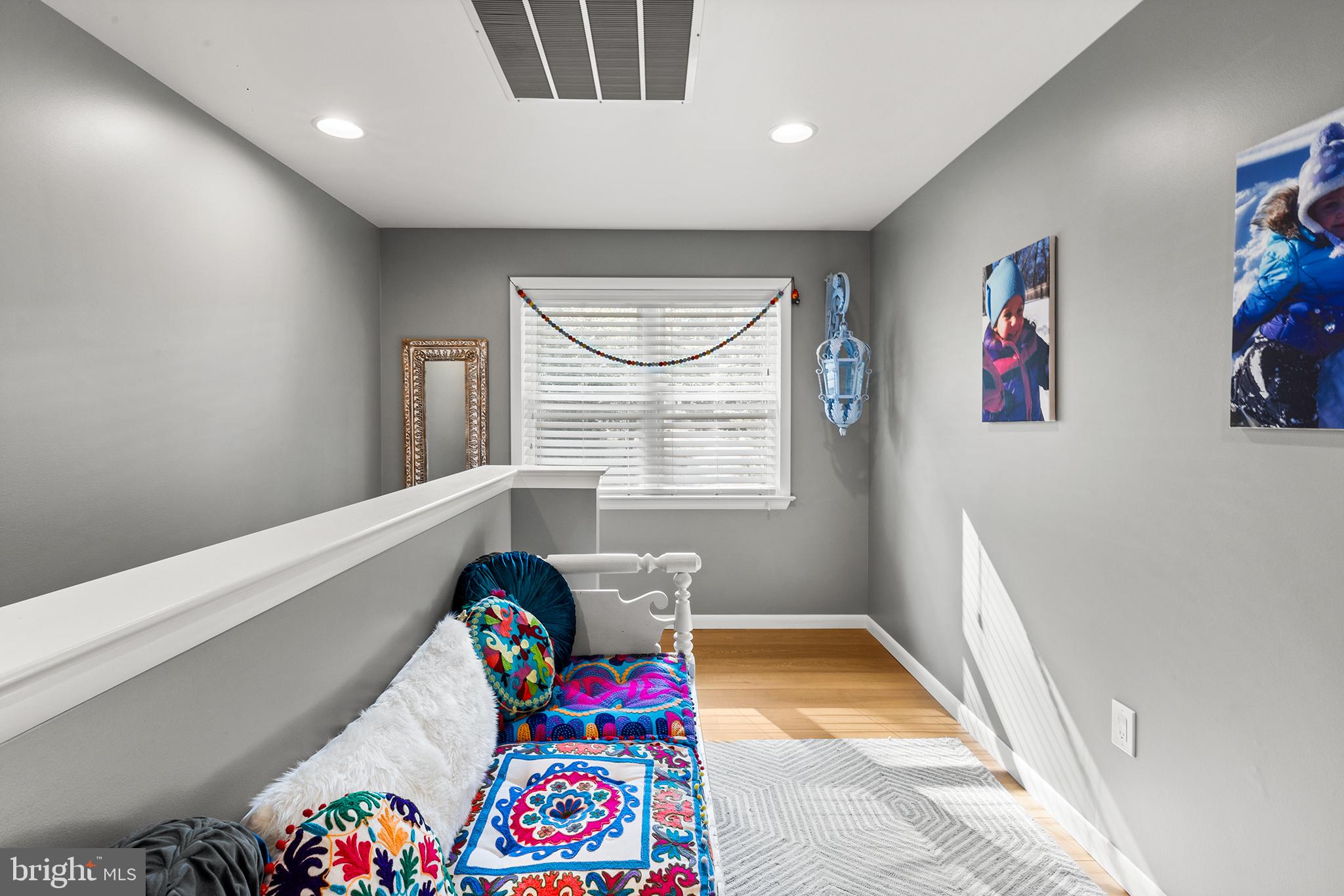 FRIENDSHIP HILLS - Residential