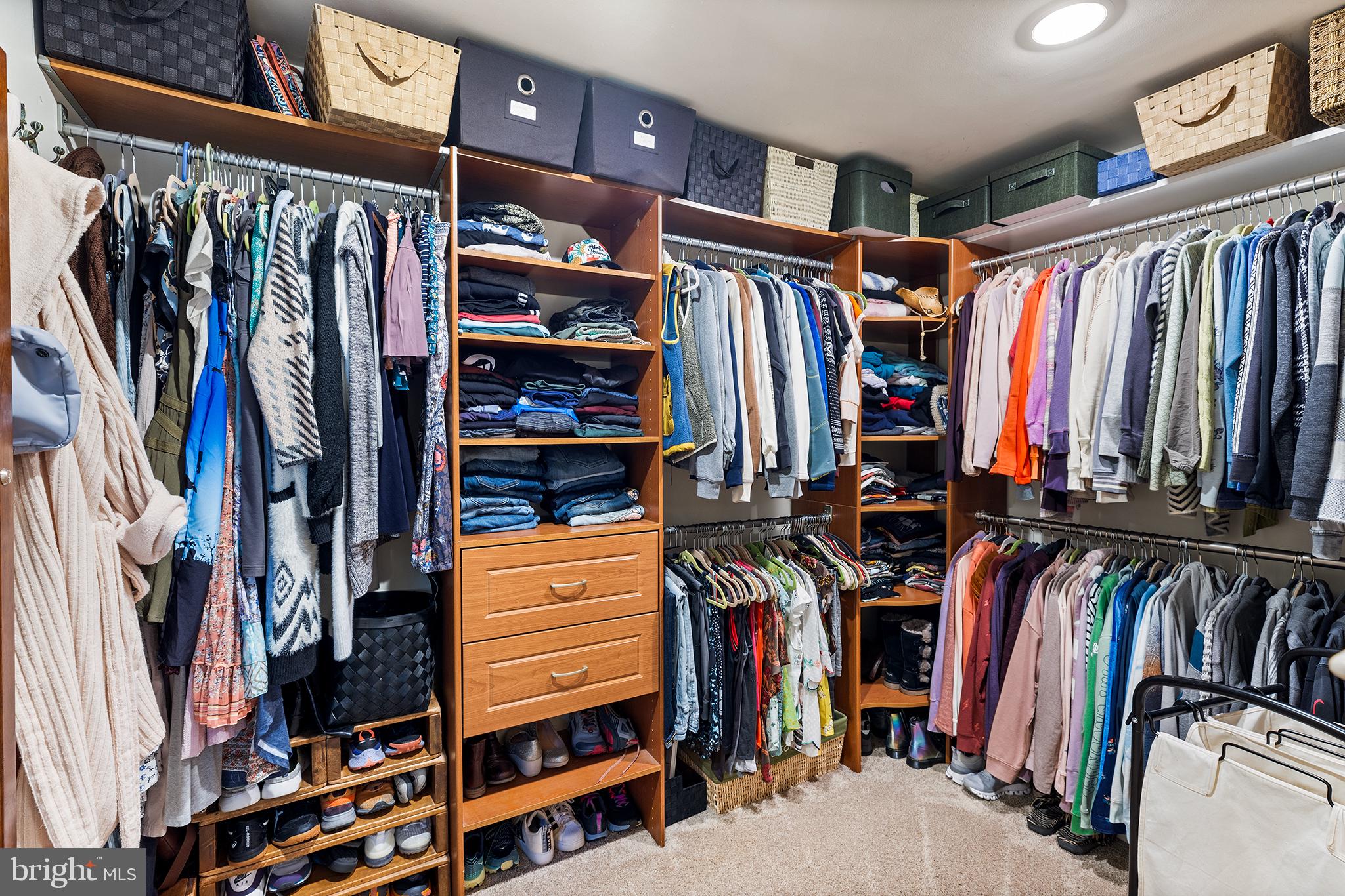 FRIENDSHIP HILLS - Residential