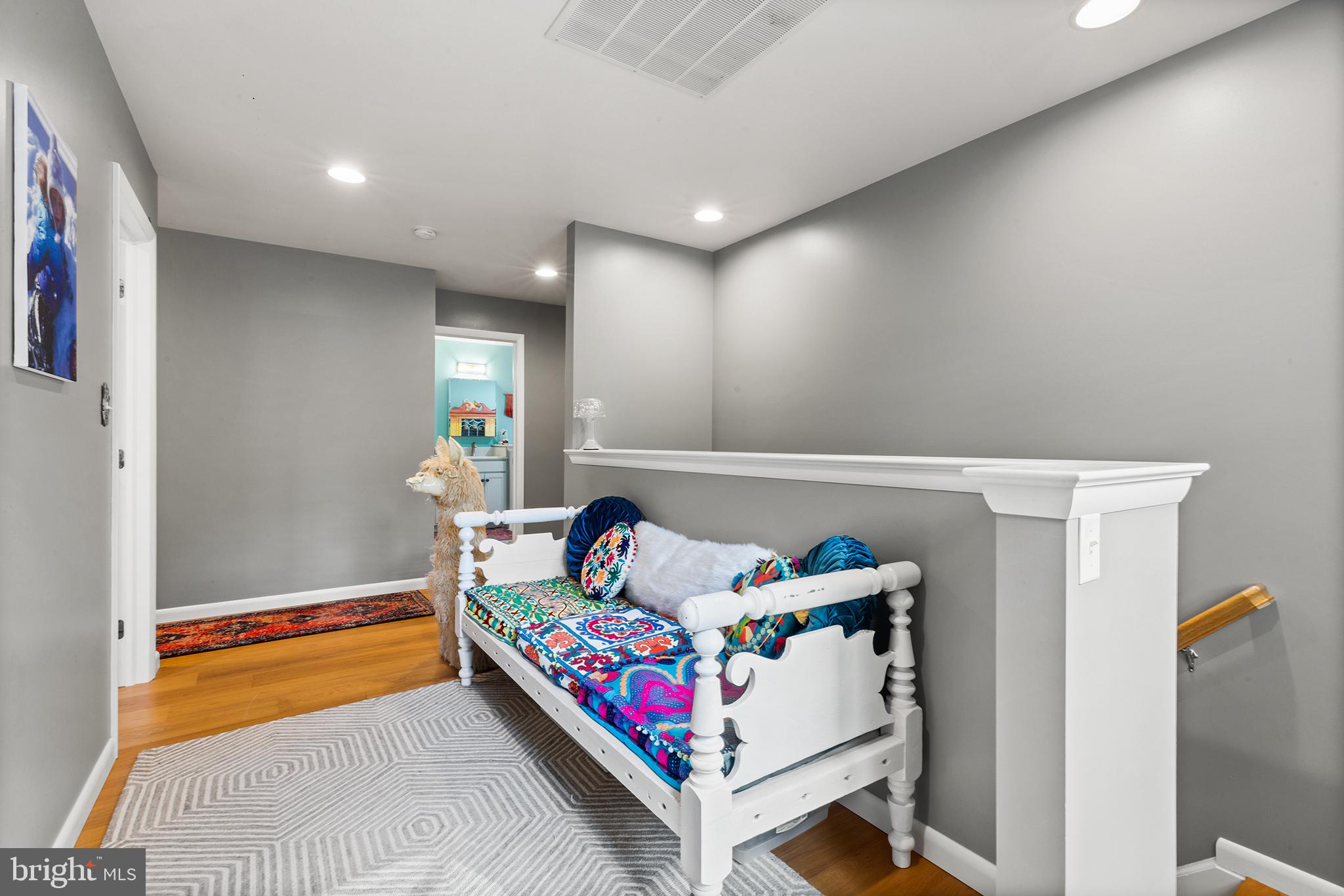 FRIENDSHIP HILLS - Residential