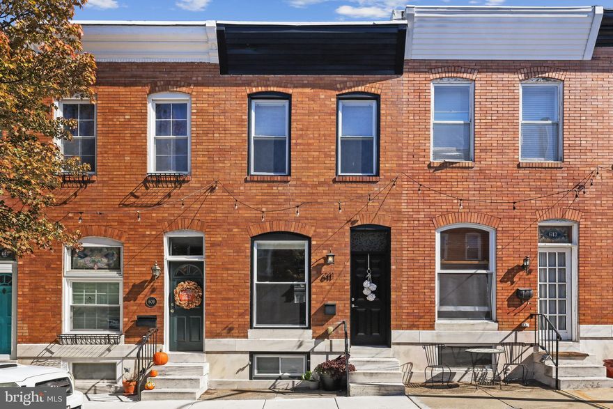 STUNNING ROW HOME LOCATED IN THE HEART OF CANTON READY FOR IMMEDIATE MOVE IN. LARGE REAR ALLEY WITH OFF STREET PARKING PAD. GLISTENING HARDWOODS CASCADE THROUGHOUT. CUSTOM CABINETRY, LARGE CHEFS KITCHEN, DESIGNER LIGHTING, TALL CEILINGS. SPACIOUS 3 BEDROOMS WITH 2 FULL BATHROOMS. FINISHED LOWER LEVEL. TONS OF NATURAL LIGHT. EXPOSED BRICK. AMPLE STORAGE. TWO TIER ROOF DECK - STUNNING VIEWS AND GREAT FOR ENTERTAINING. CLOSE PROXIMITY TO RETAIL SHOPPING, LOCAL DINING, PATTERSON PARK, AND ALL MAJOR HIGHWAYS. SCHEDULE A PRIVATE TOUR TODAY. PETS CASE BY CASE BASIS.