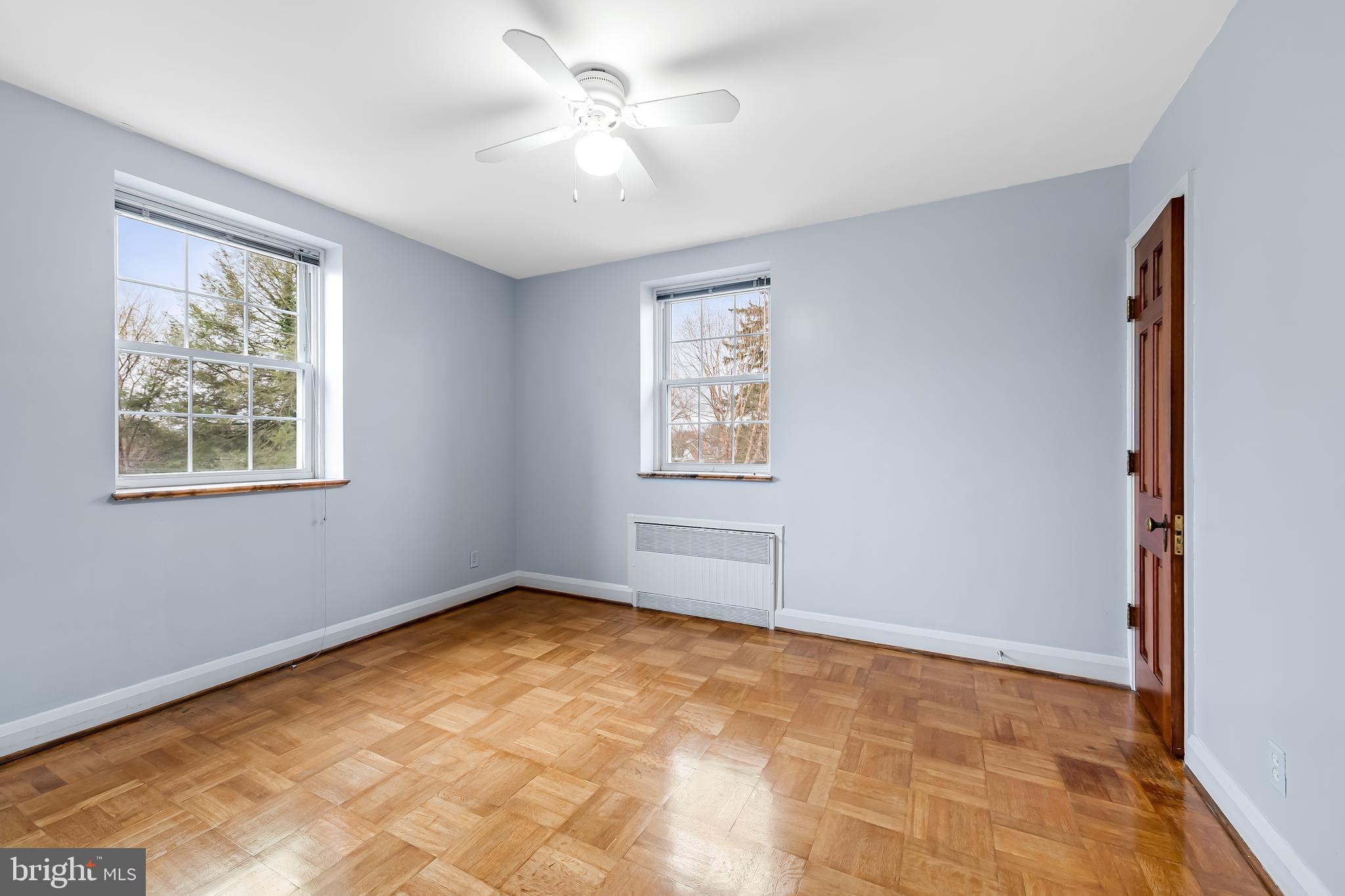 KNOLLWOOD - Residential