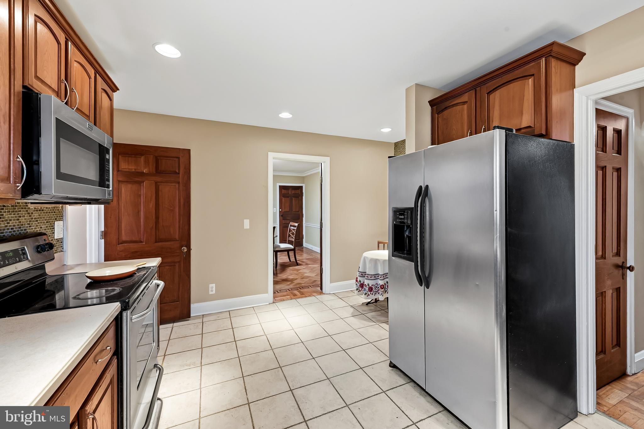 KNOLLWOOD - Residential