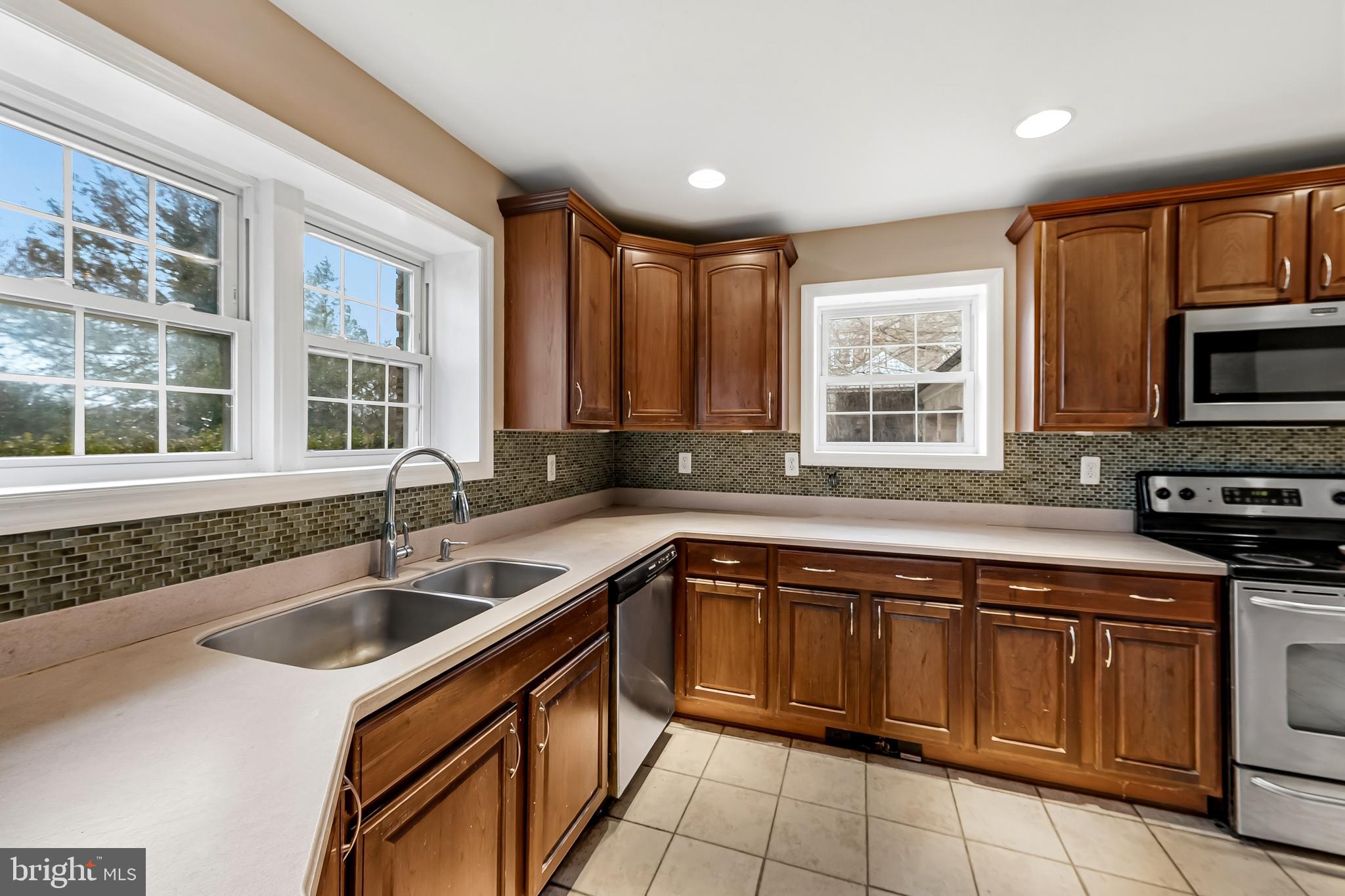 KNOLLWOOD - Residential