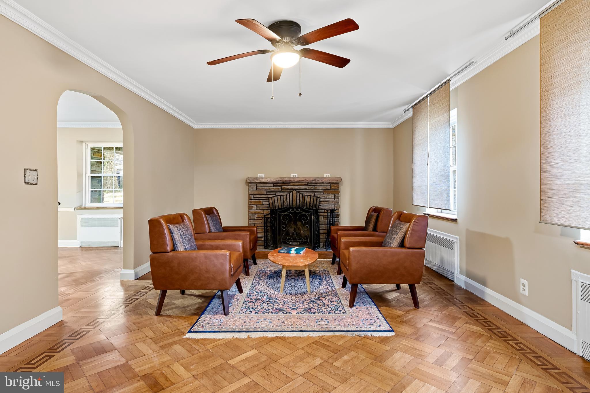 KNOLLWOOD - Residential