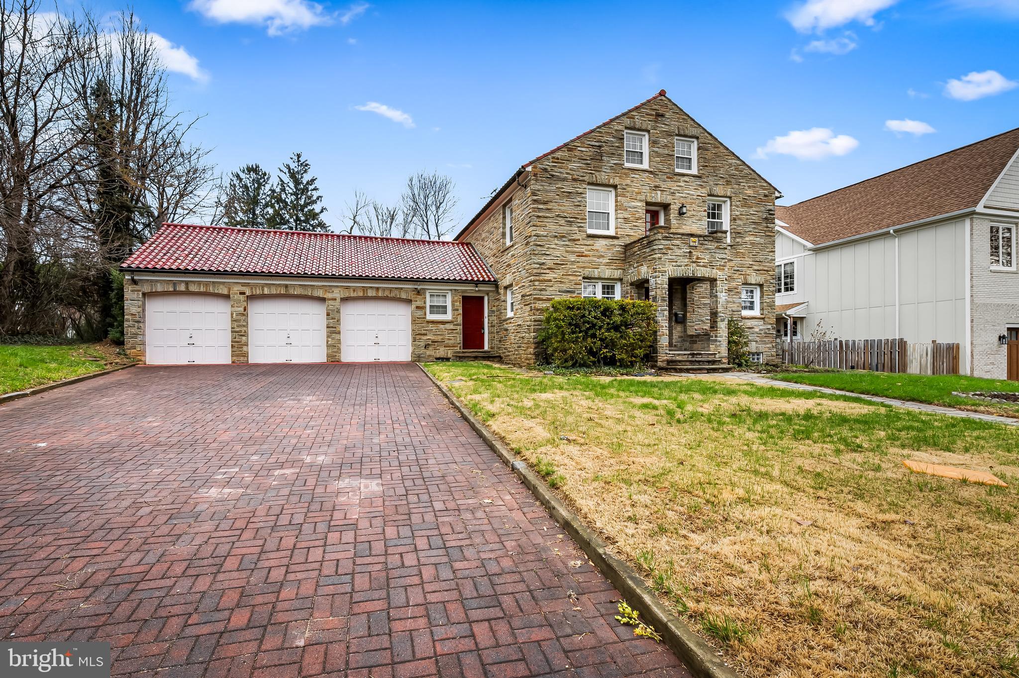 KNOLLWOOD - Residential