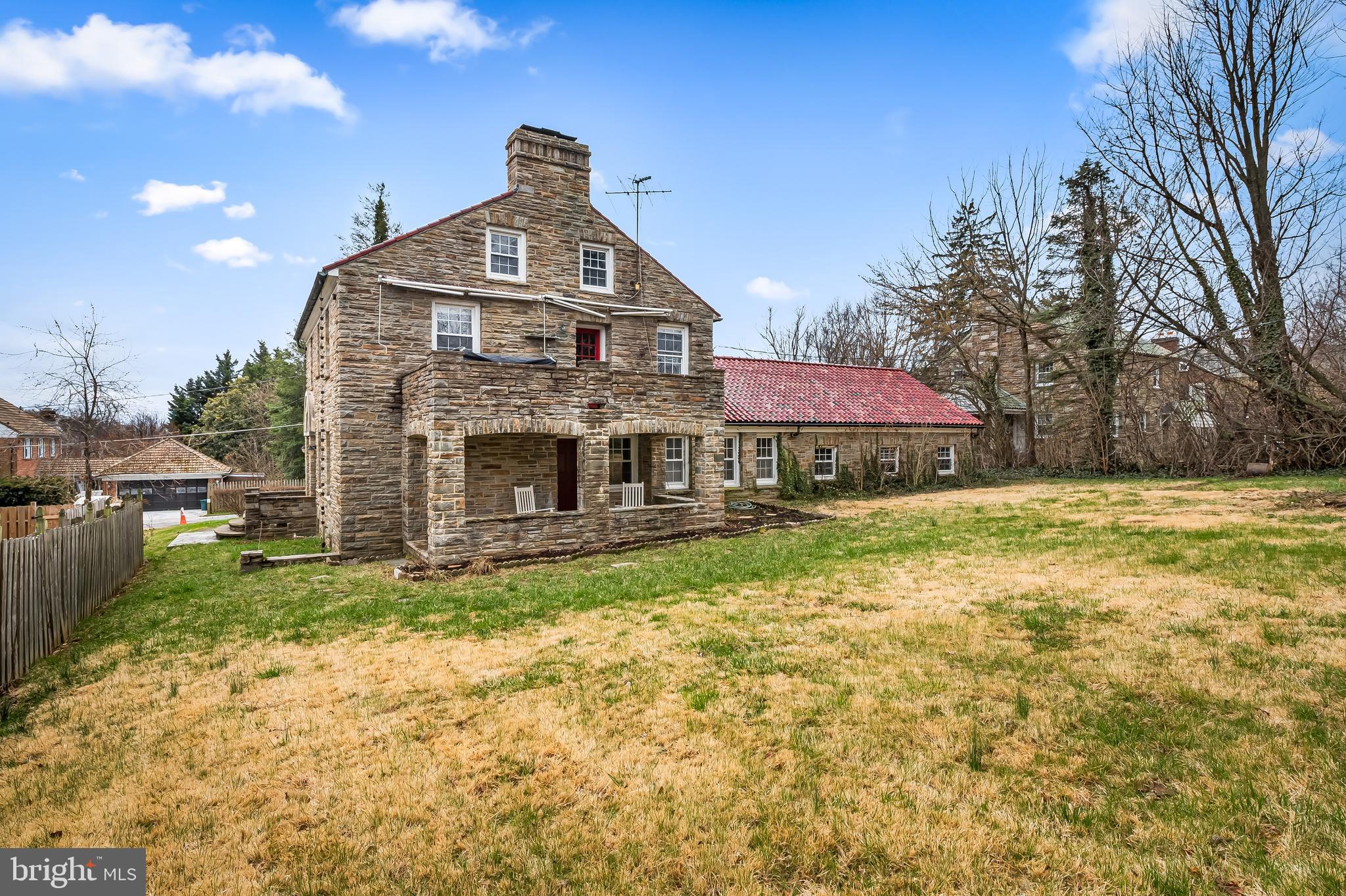 KNOLLWOOD - Residential