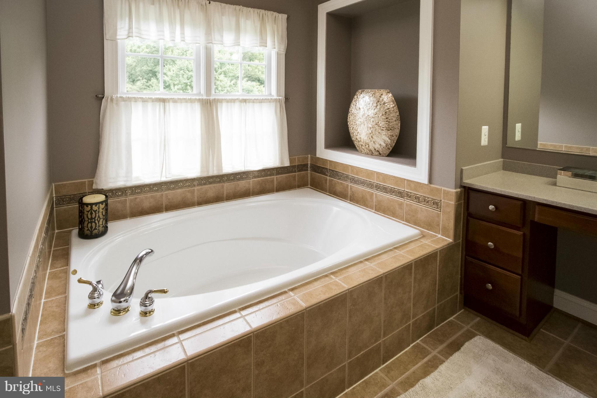 CEDAR CREST - Residential