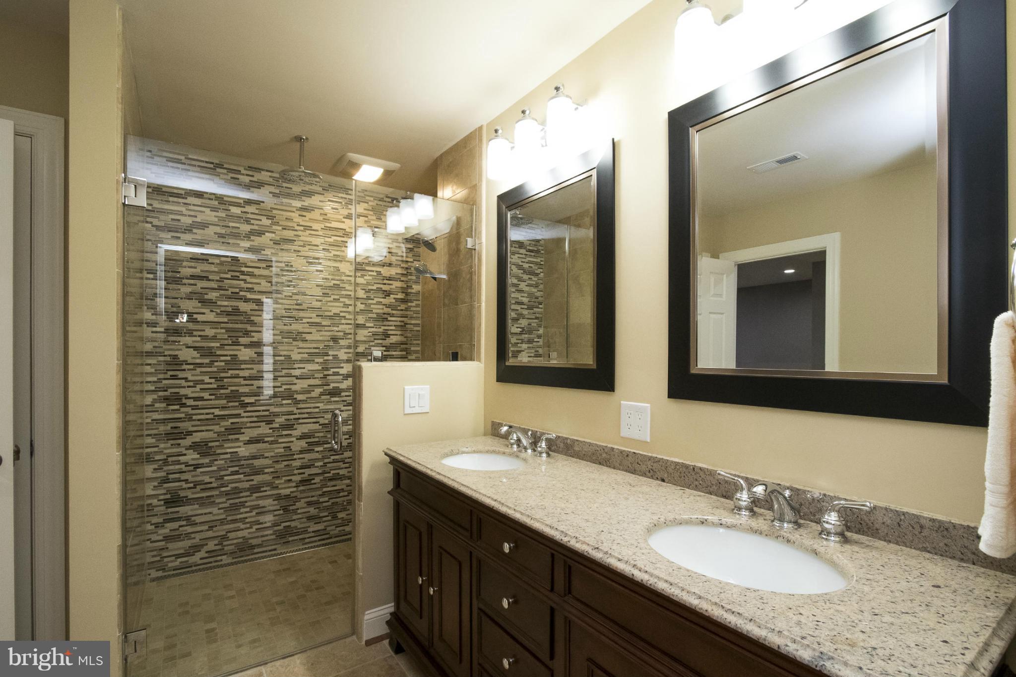 CEDAR CREST - Residential