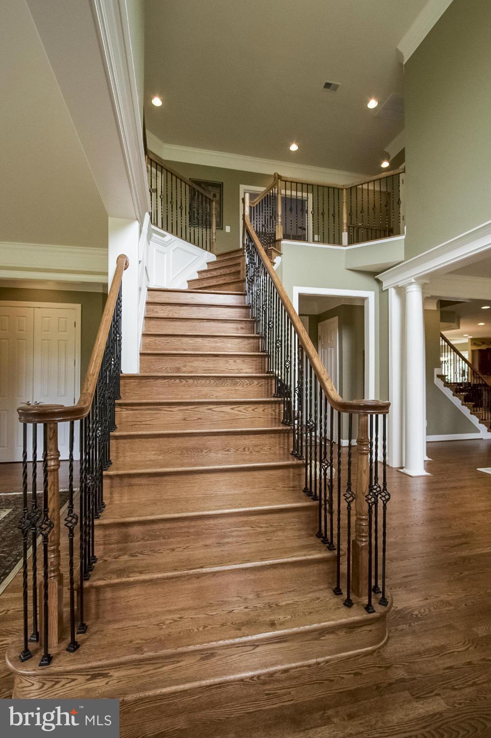 CEDAR CREST - Residential