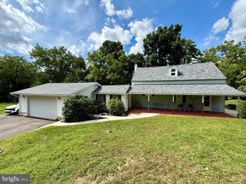 Homes For Sale - 3646 Chestnut Street<br/> TEMPLE, PA 19560