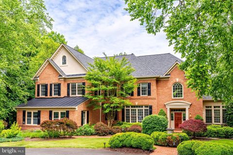 891 CHINQUAPIN ROAD MCLEAN VA 22102
