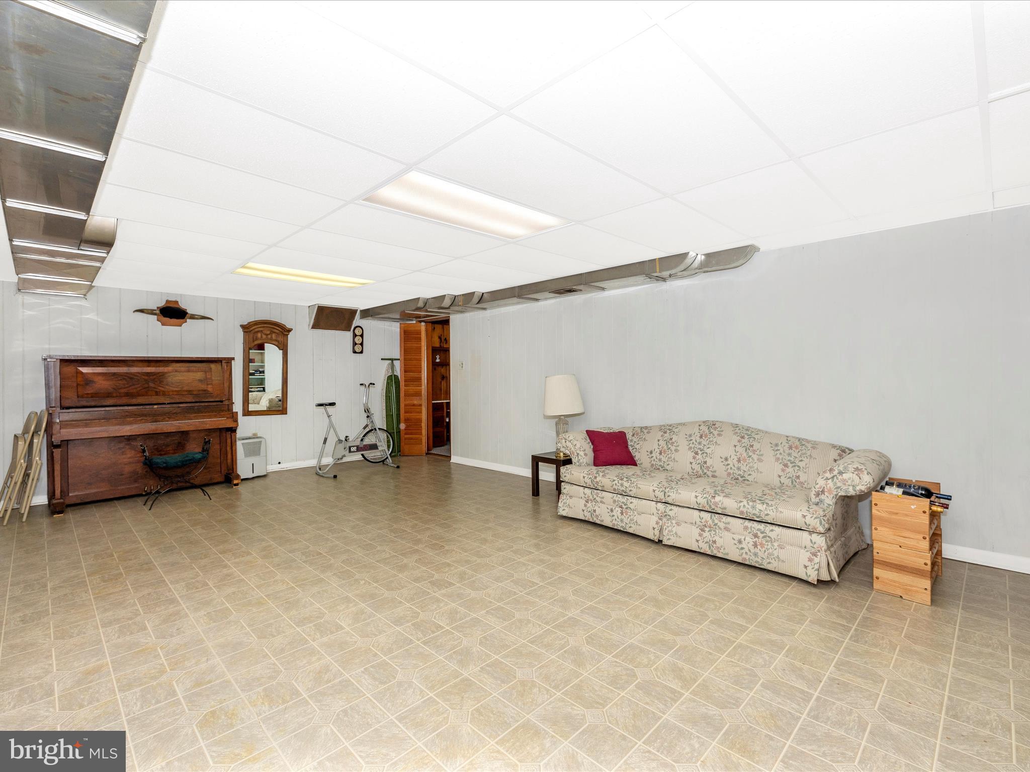 FOUNTAIN HEAD - Residential