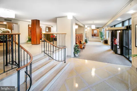 5901 Mount Eagle Drive Unit 1101, Alexandria, VA 22303 - MLS#: VAFX2211294