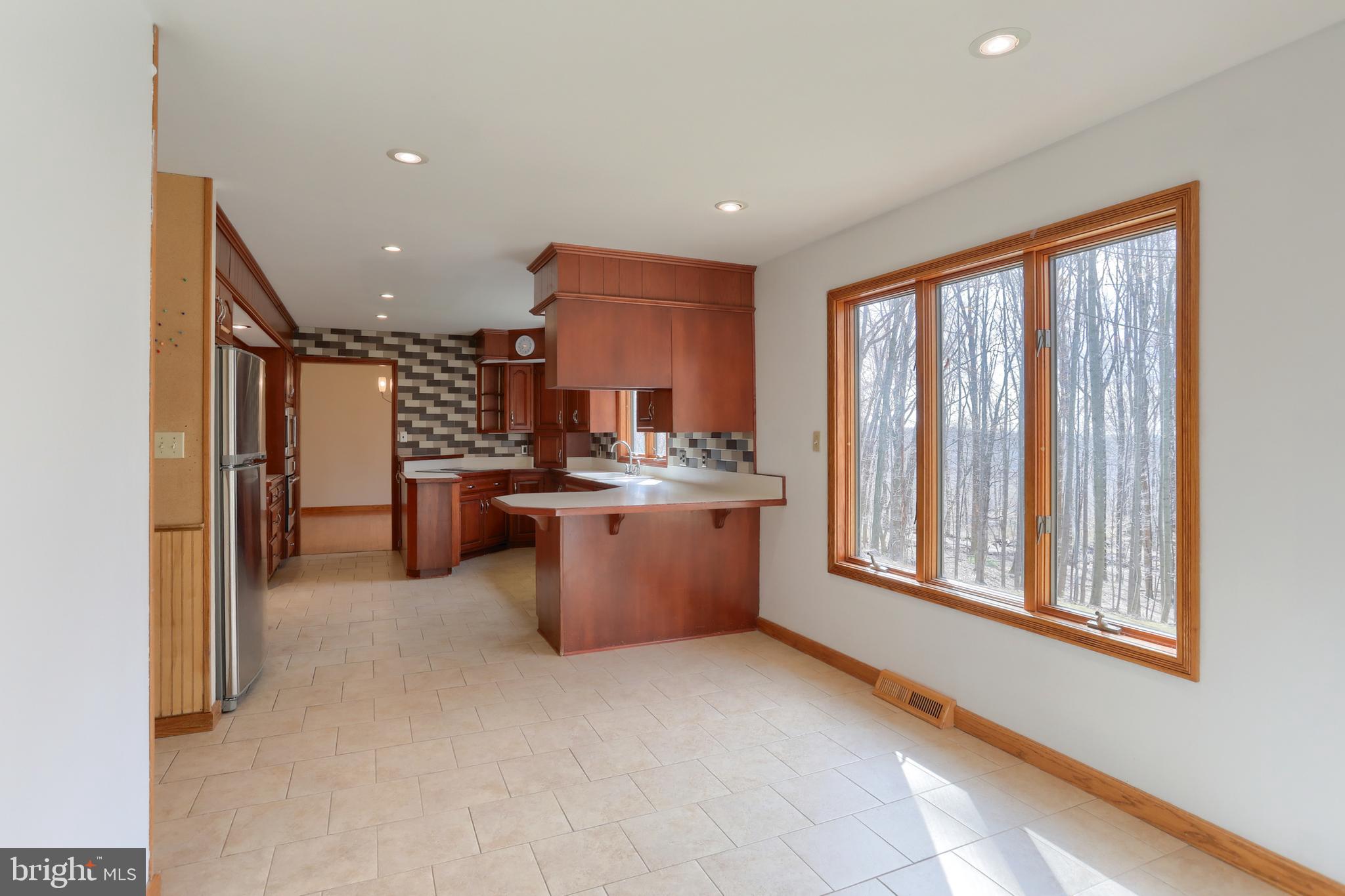 SPRINGHILL ACRES - Residential