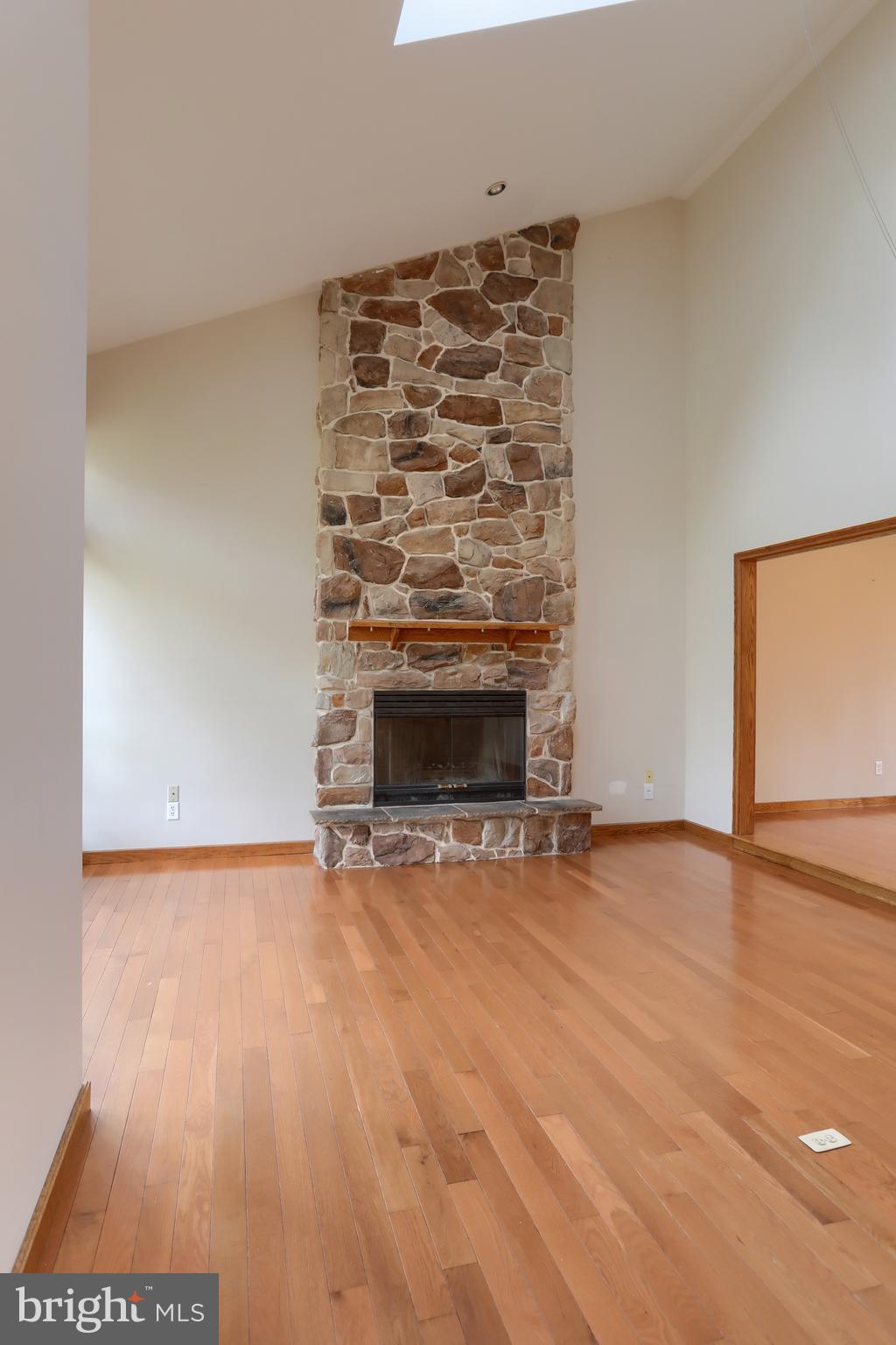 SPRINGHILL ACRES - Residential