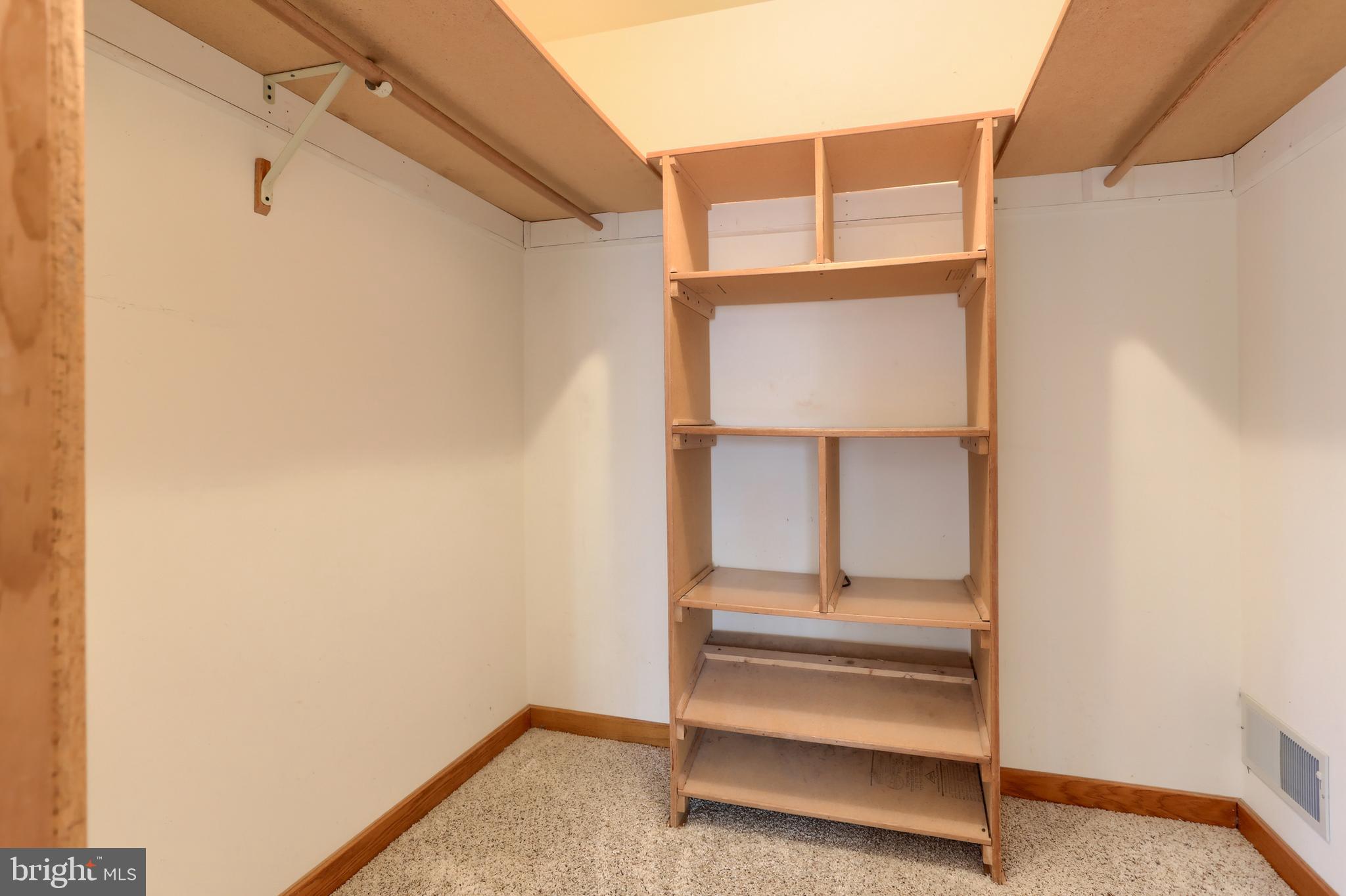 SPRINGHILL ACRES - Residential