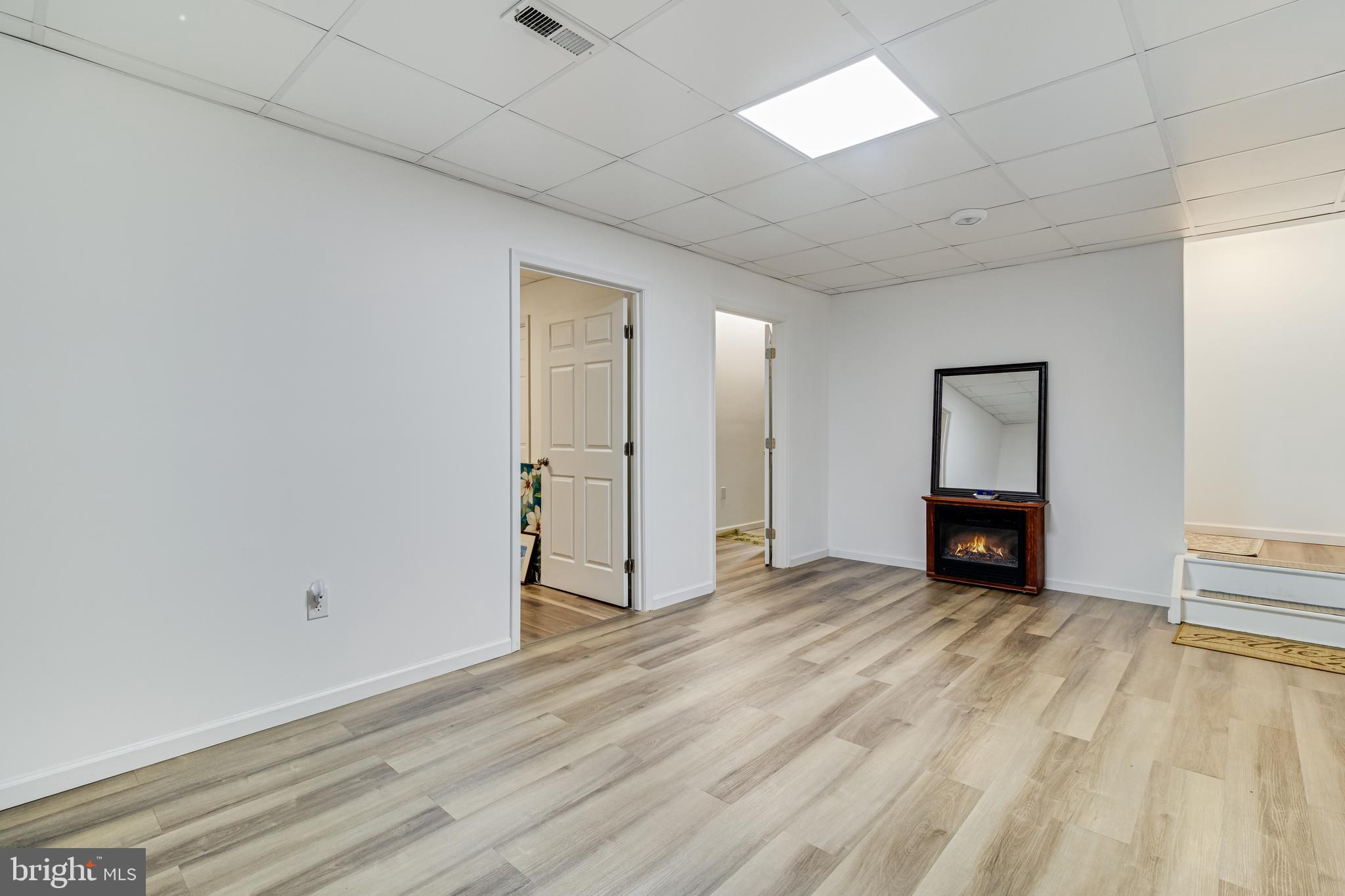 RH SCOTT - Residential