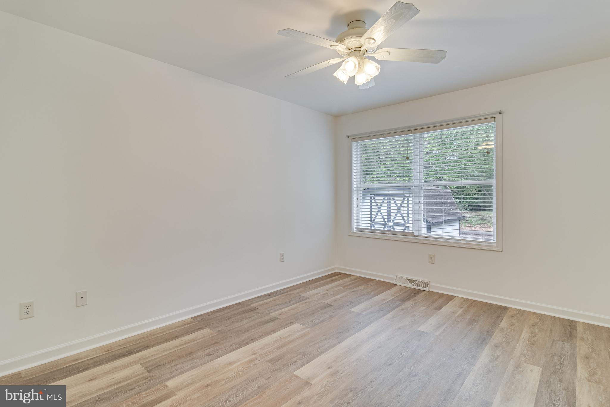 RH SCOTT - Residential