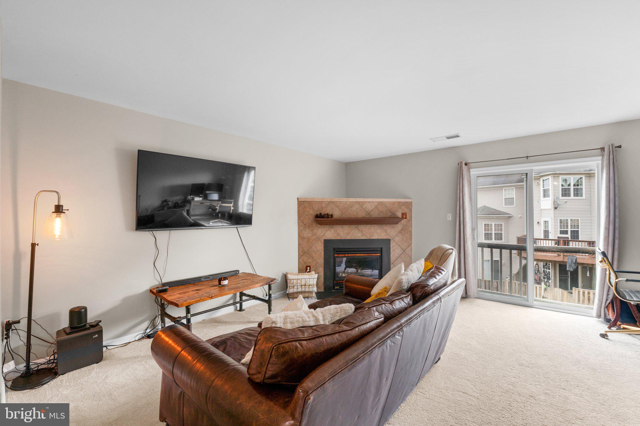 KINGSBROOKE - Residential Lease