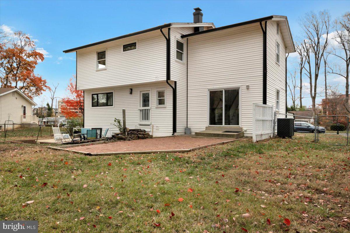 DUNN LORING WOODS - Residential