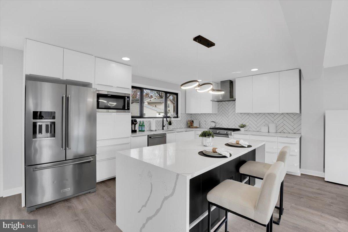 DUNN LORING WOODS - Residential