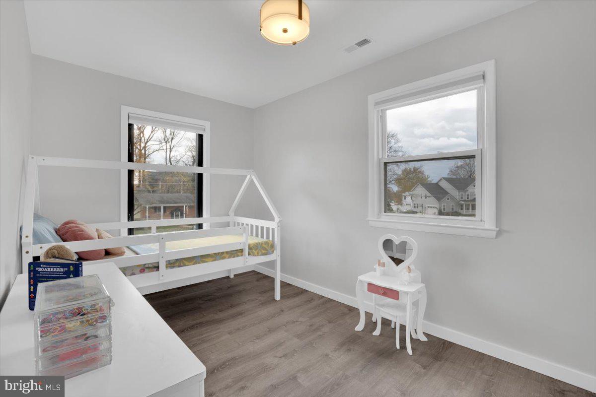 DUNN LORING WOODS - Residential