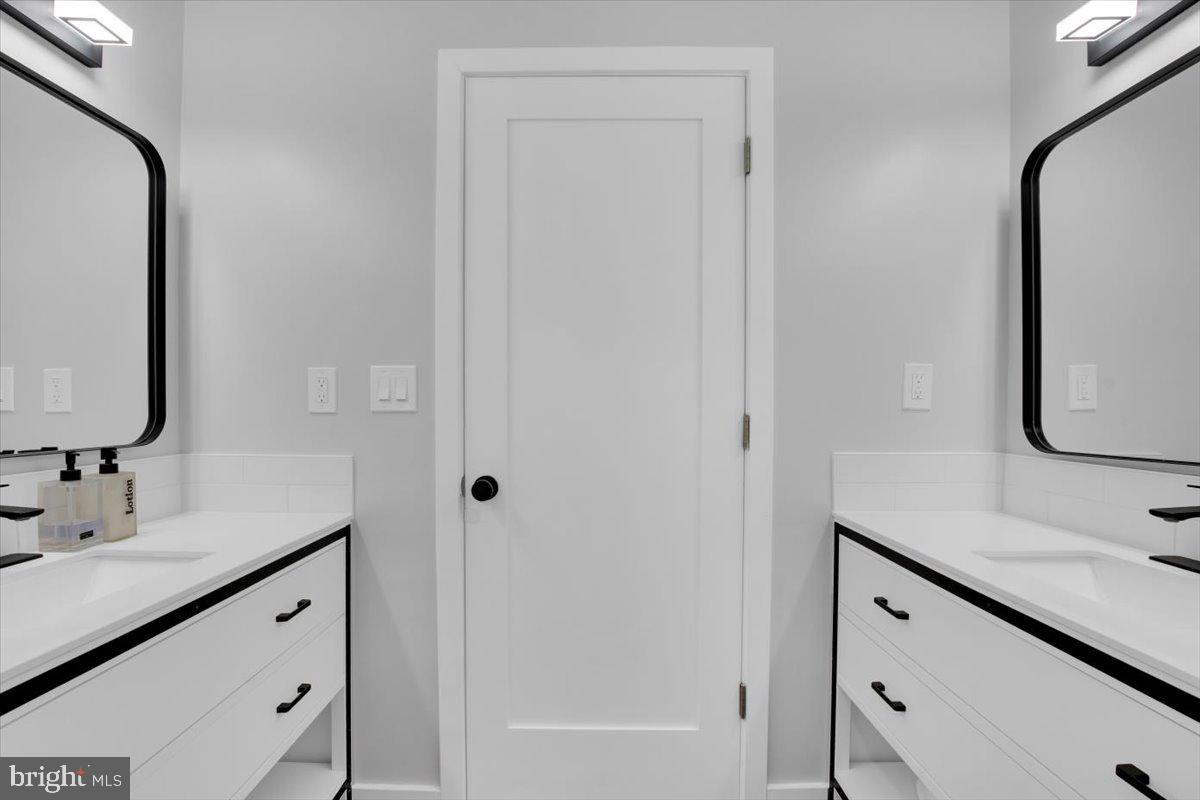 DUNN LORING WOODS - Residential