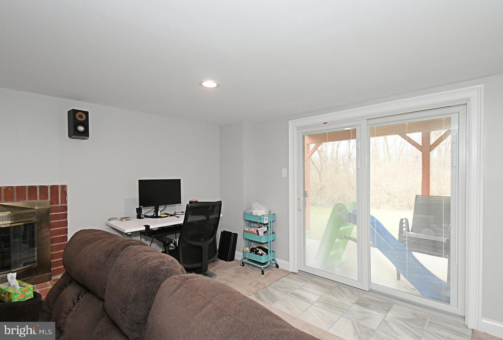 REGENTS PARK - Residential