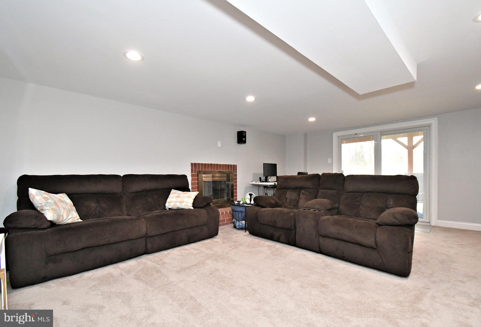 REGENTS PARK - Residential