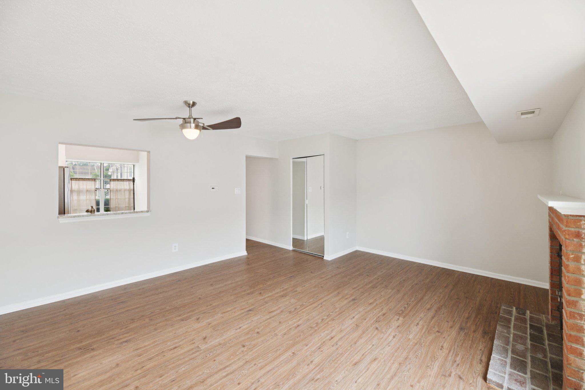 187 SAINT JOHNS SQUARE