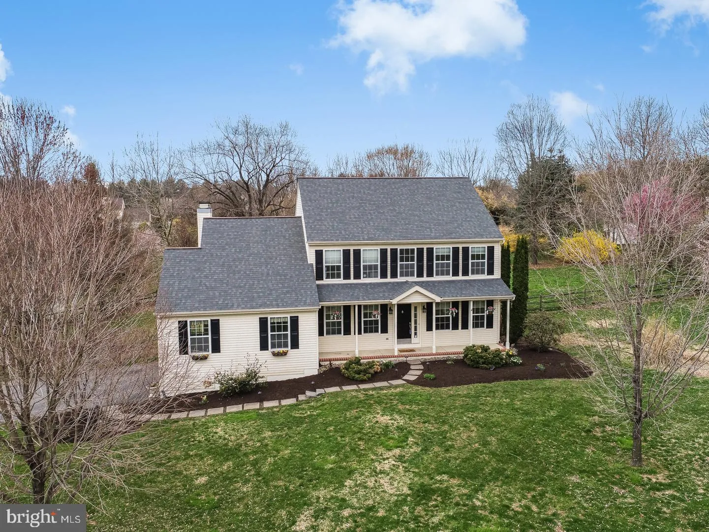 10 E Hunter Creek Lane, West Grove, PA 19390
