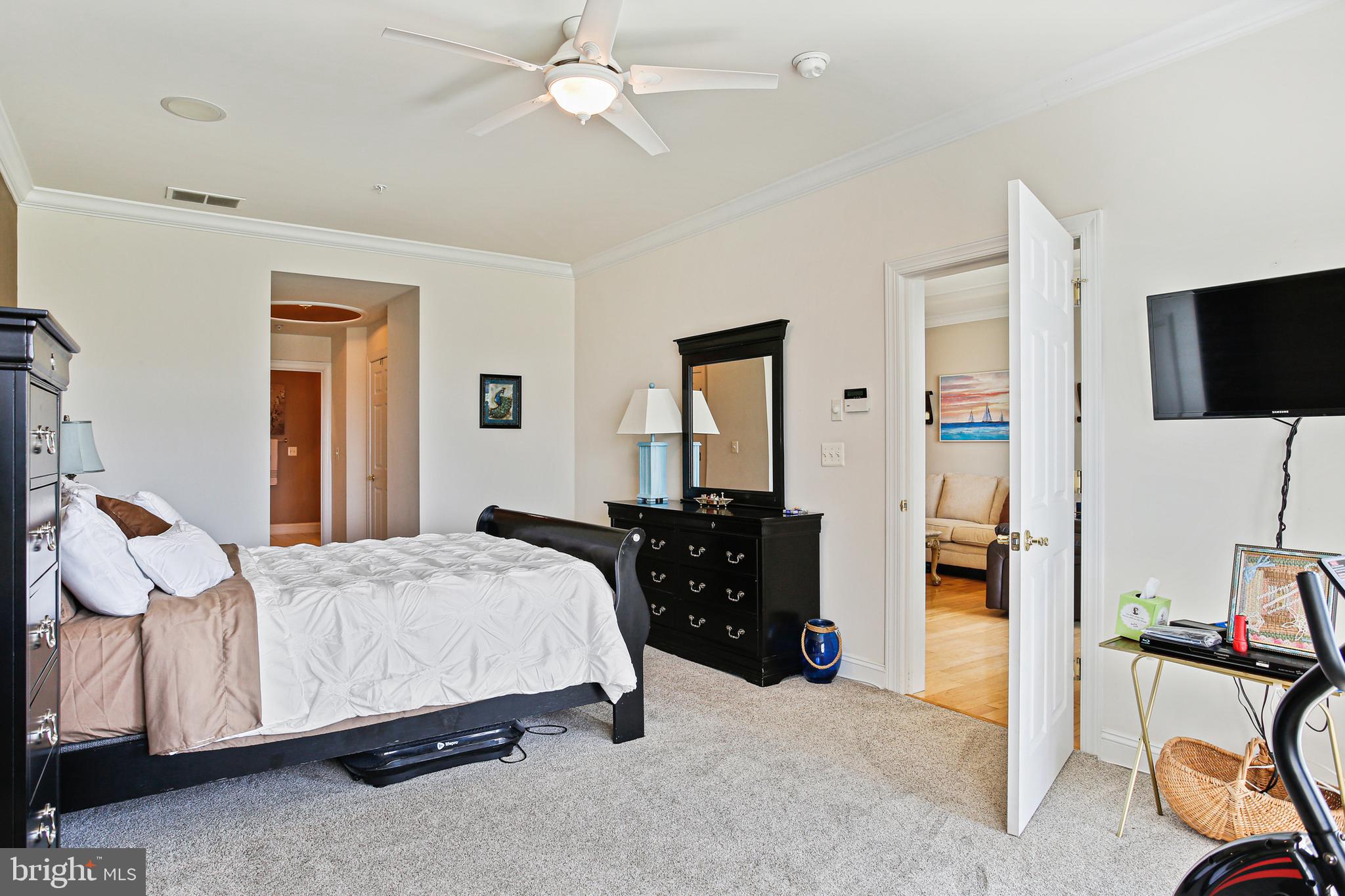 WATERS EDGE - Residential