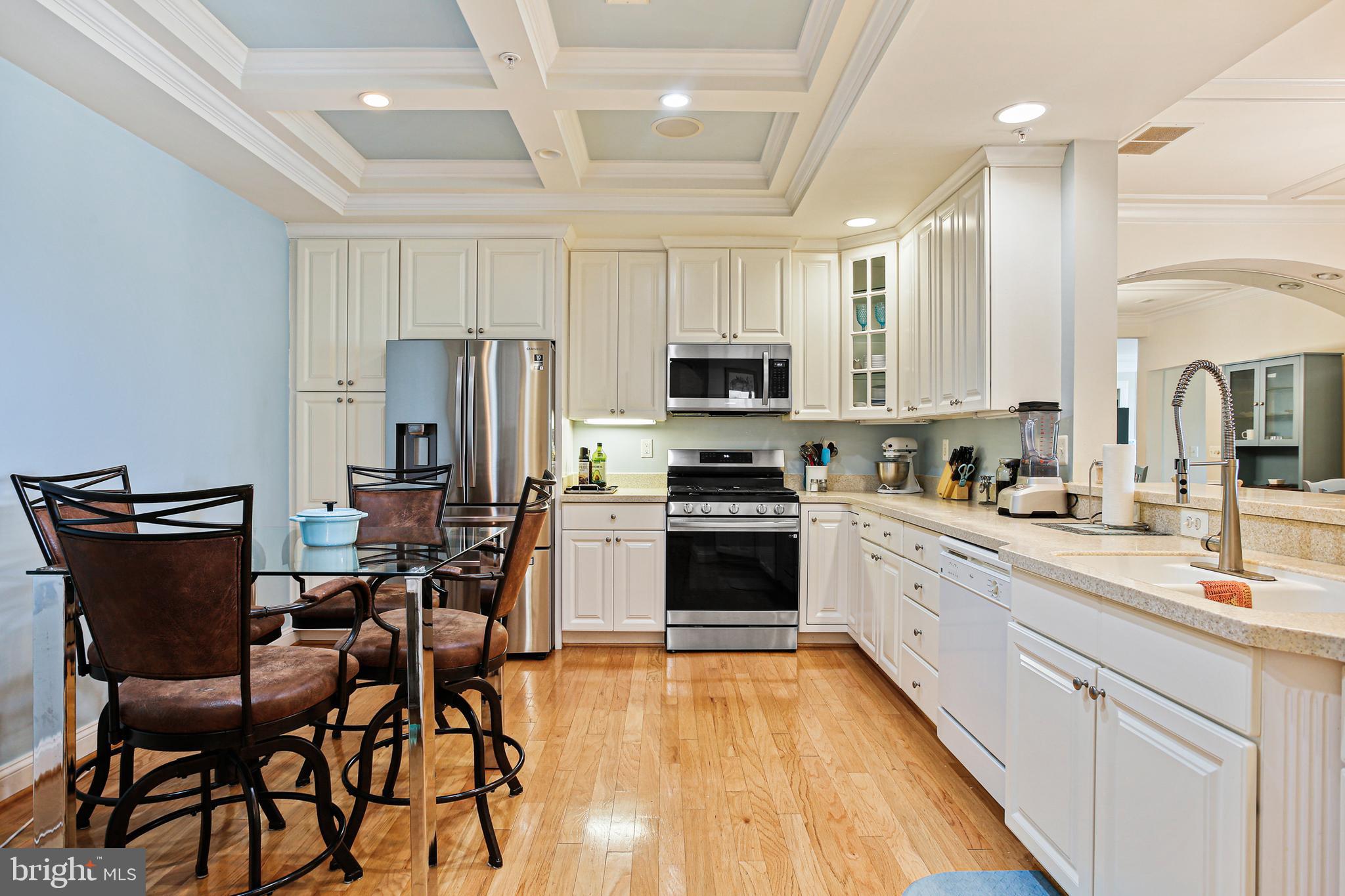 WATERS EDGE - Residential