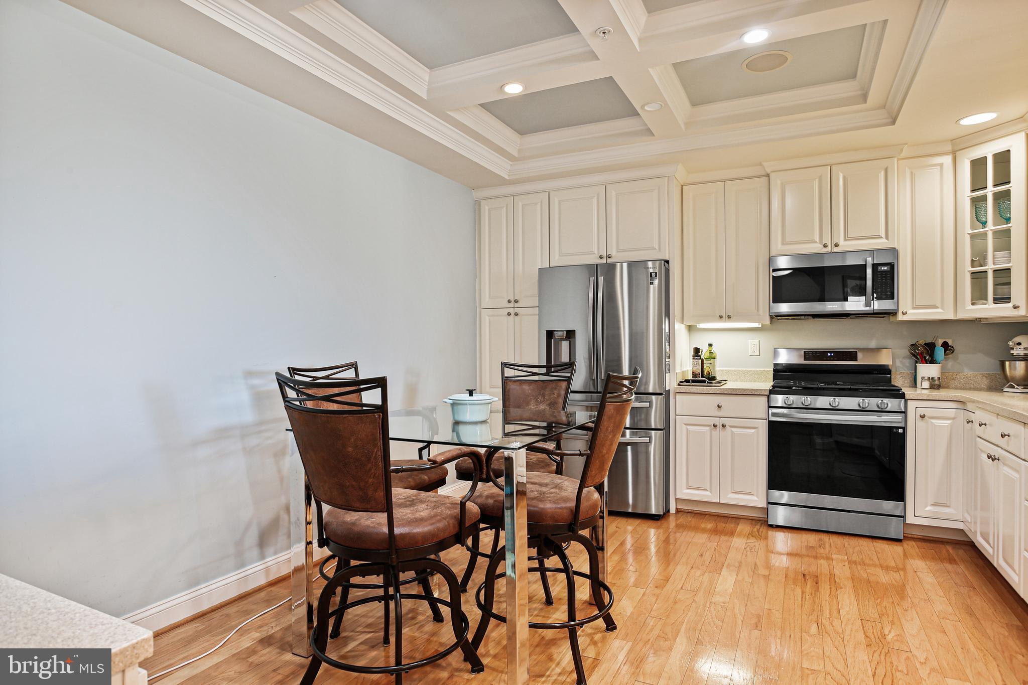 WATERS EDGE - Residential