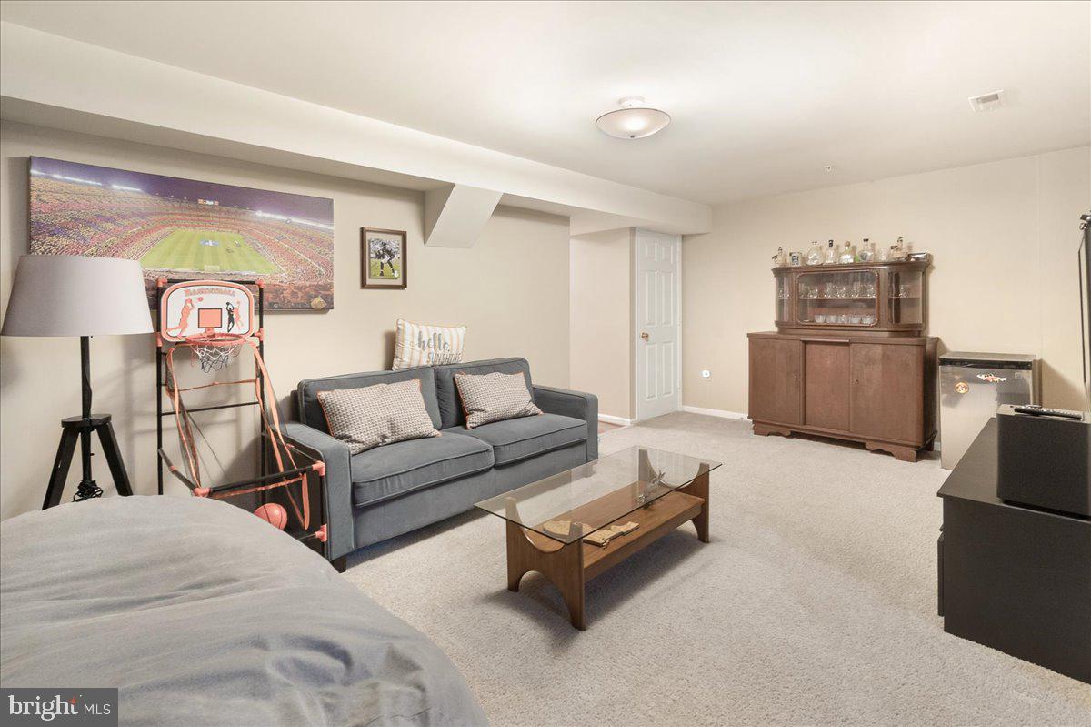 WORMANS MILL - Residential